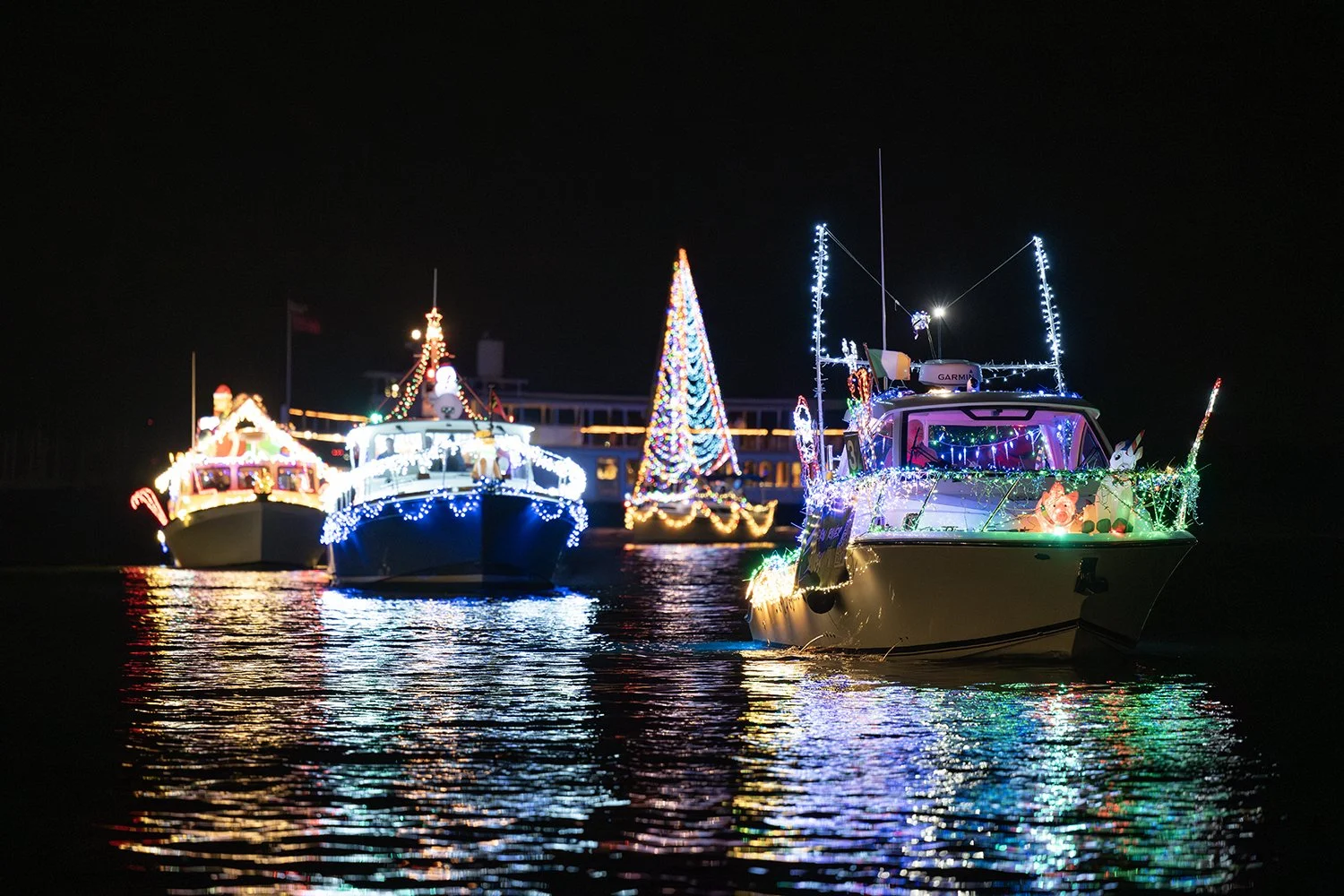 EYC 2025 Parade of Lights © Jay Fleming -24.jpg