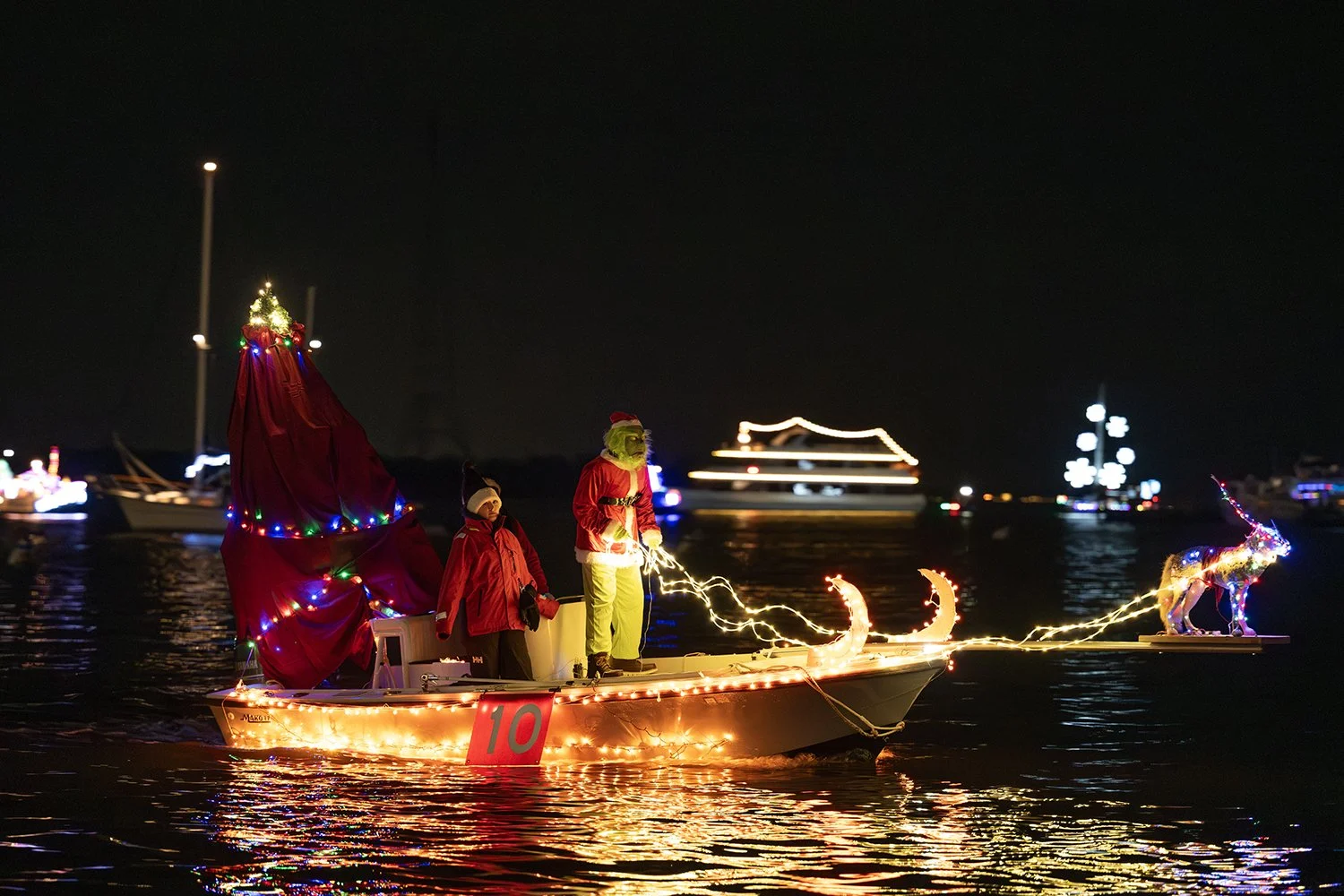 EYC 2025 Parade of Lights © Jay Fleming -27.jpg