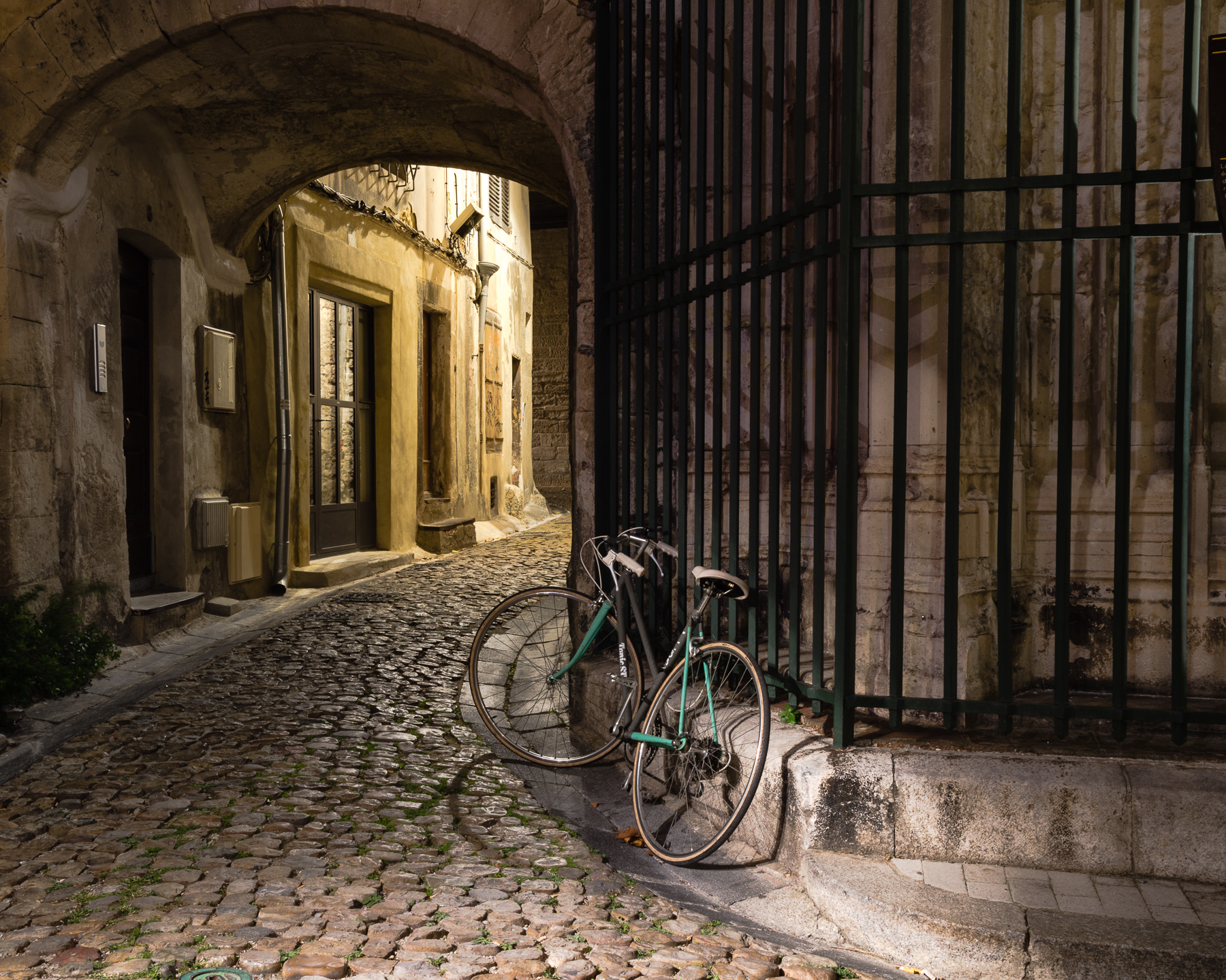  Vicki McKenna,  One Evening in Avignon  , archival pigment print, 23x18 