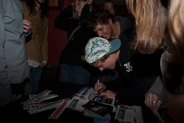 madison-signing.jpg