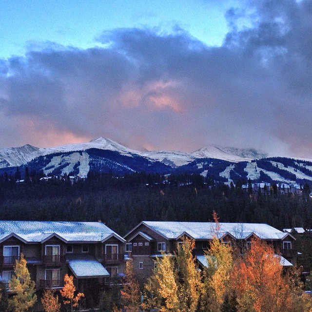 "Peaks 9 and 10 look good with snow on them, if we do say so ourselves! " - @breckenridgemtn