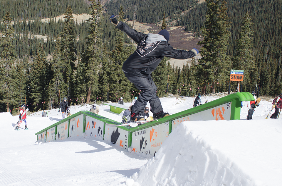 This unnamed person was there with a tight stance and a mean front board.