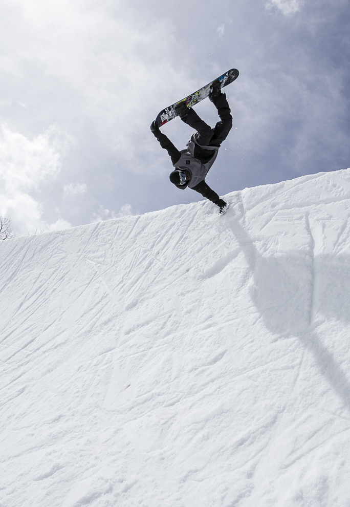 Jockin'. P: Aaron Dodds
