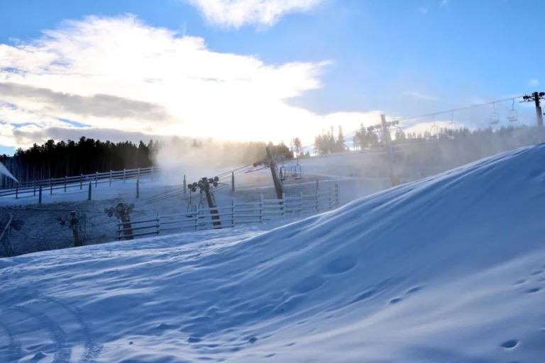 P: Breckenridge Ski Resort