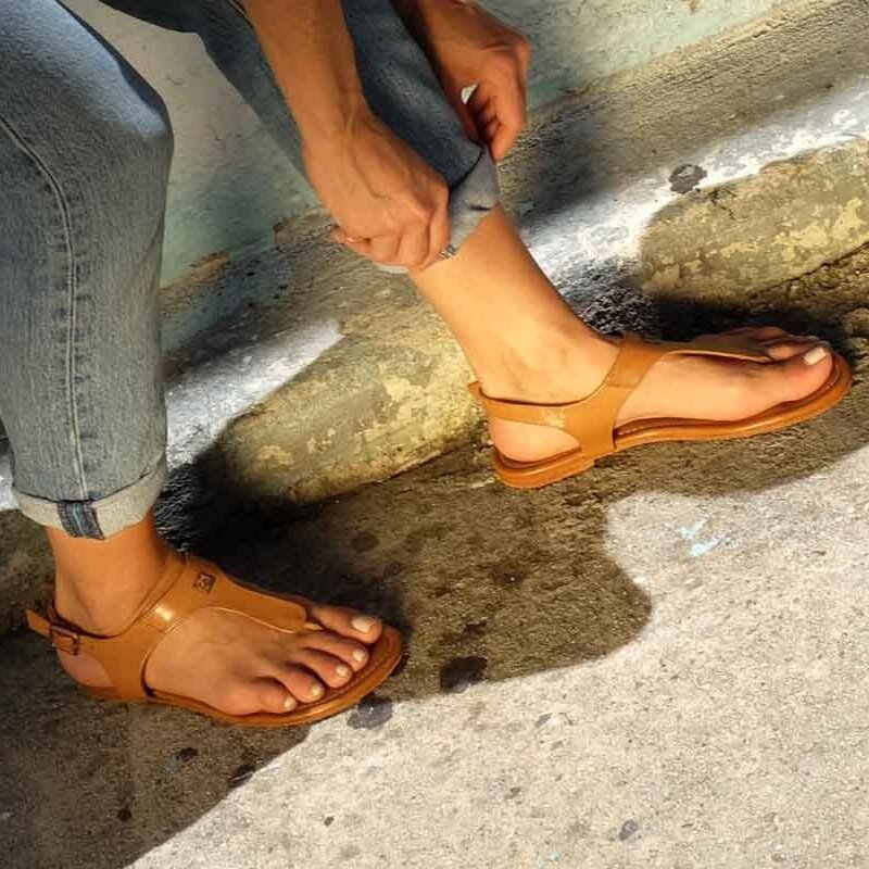 Smooth Leather Grounding Sandals with Copper