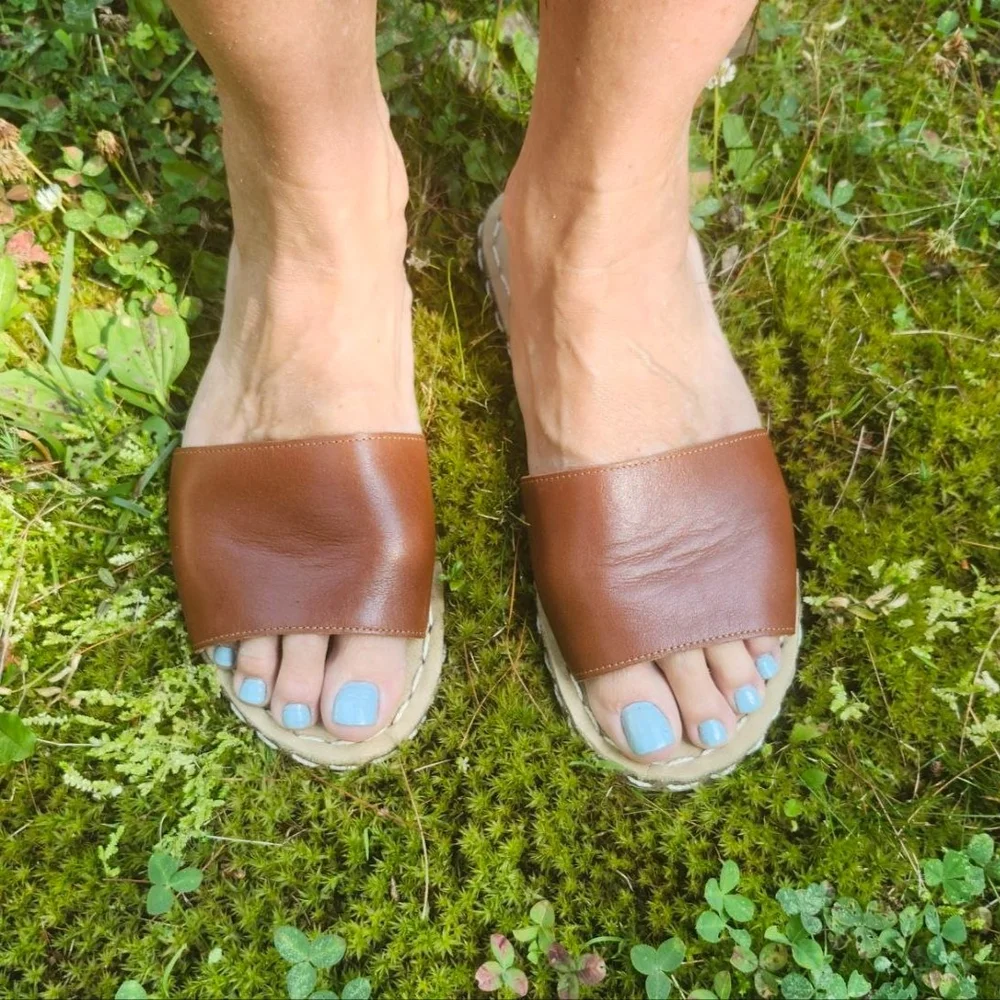 Women's Acorn Grounding Sandals