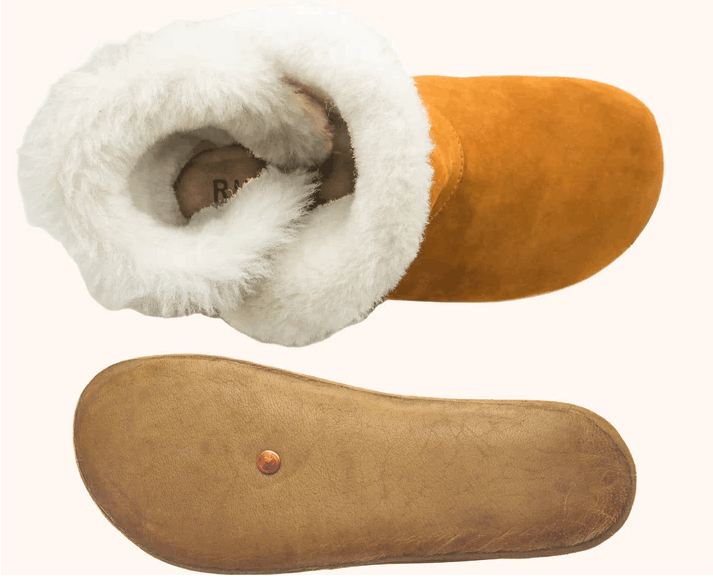 Top &amp; Sole of Clay Nubuck Noma Boot