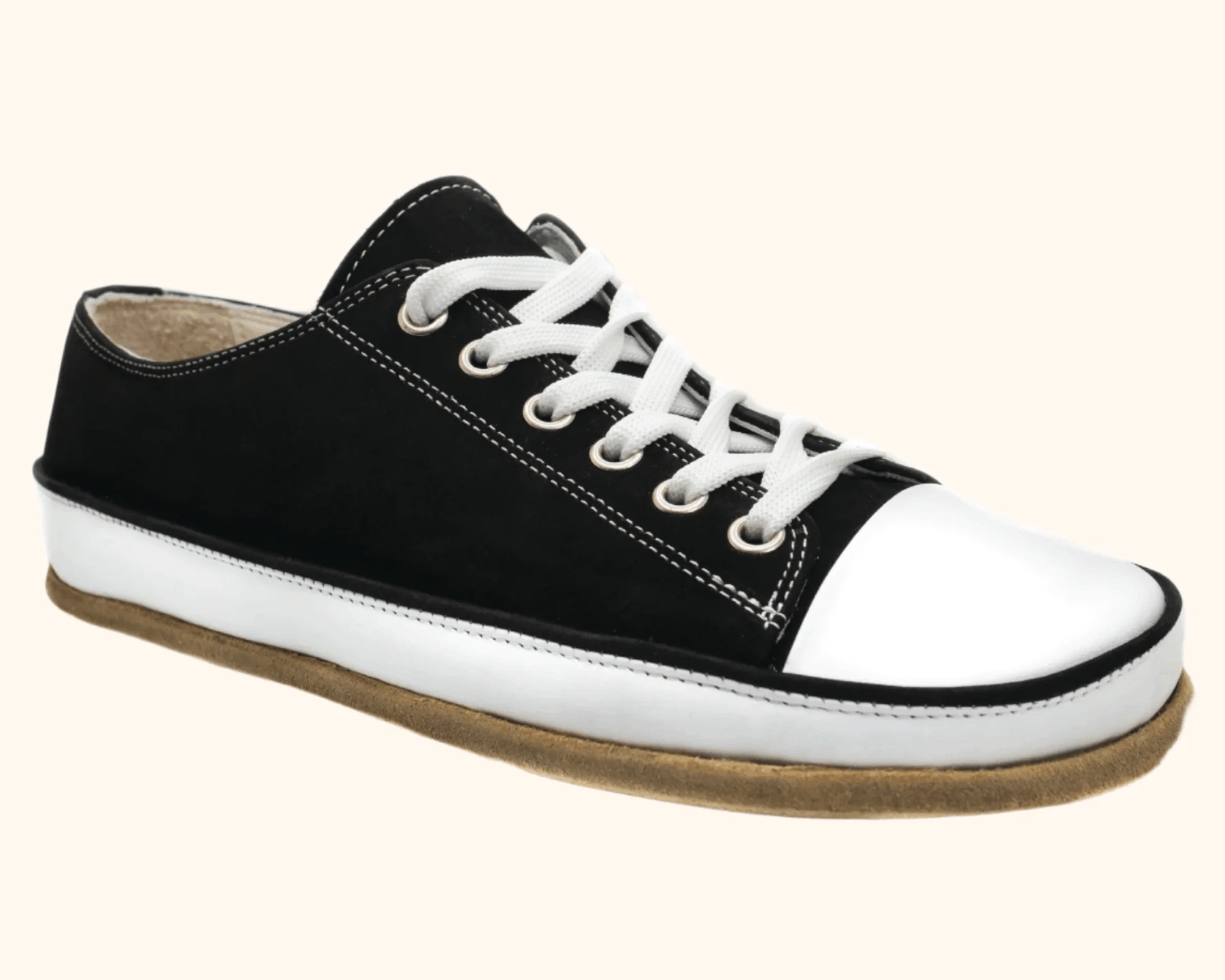 Arka Lo Black &amp; White Leather Grounding Sneaker