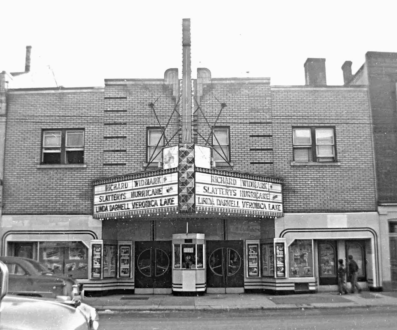 The Esquire Theatre was constructed in1937. It sat 982. The theatre was built in the Art Deco style and featured a Thunderbird centred over the second storey. The ground floor was clad in Vitrolite, an opaque pigmented glass. The theatre closed in 1955. Image courtesy of the Brant Historical Society
