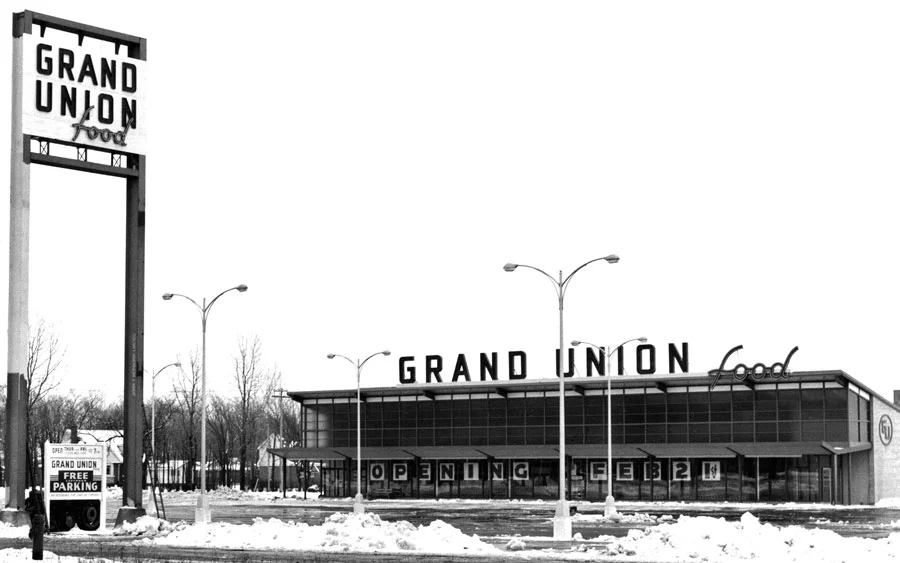 The Grand Union Super Market opened in February-1956. It was located next to Pauline Johnson Collegiate. The super market became a Steinberg’s in 1958. The plaza was built out in the late 1950s adding the TD Bank and the Shake ’N Burger in 1959 and Mohawk Bowl in 1960. Today the store is occupied by Brantford Surplus. Image courtesy of the Brant Historical Society