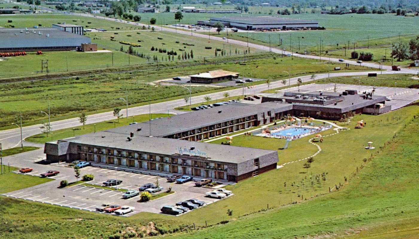 The newly built Holiday Inn on what is now Holiday Drive. Top left is the Massey-Ferguson Combine Plant and top centre is the Ladish Company of Canada factory that operated between 1953 and 1996. It is now the location of the Mabe Distribution Centre and The Expositor. Image courtesy of the Brant Historical Society