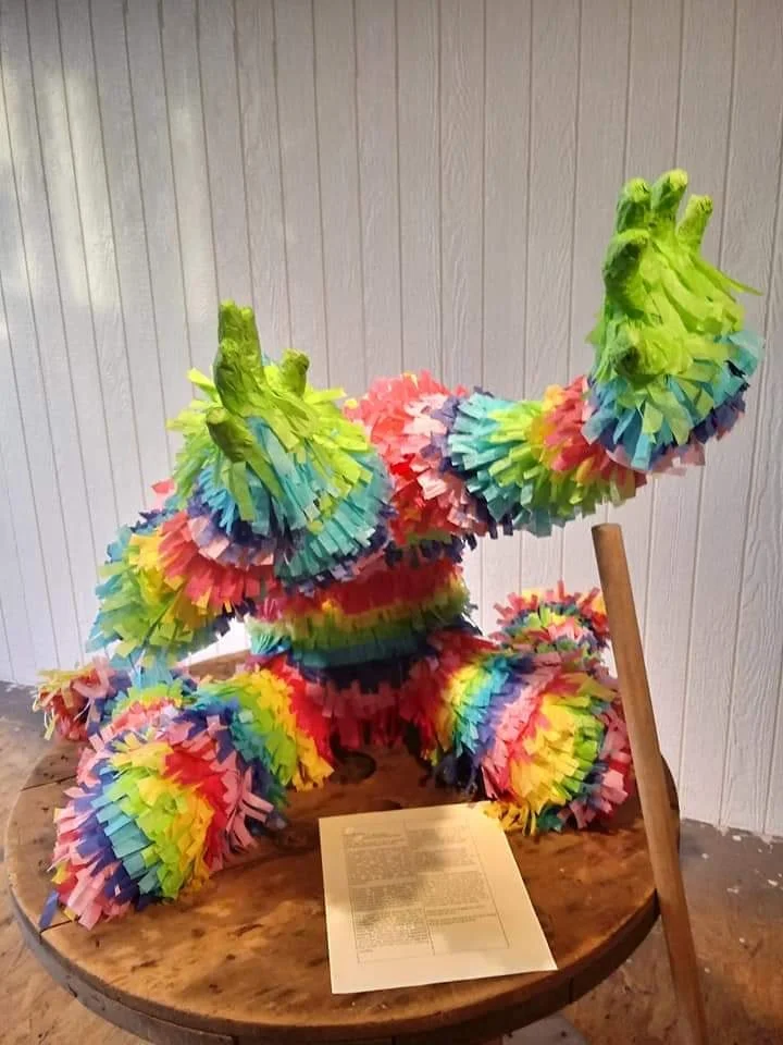 Saul Martinez Pinata 1.jpg