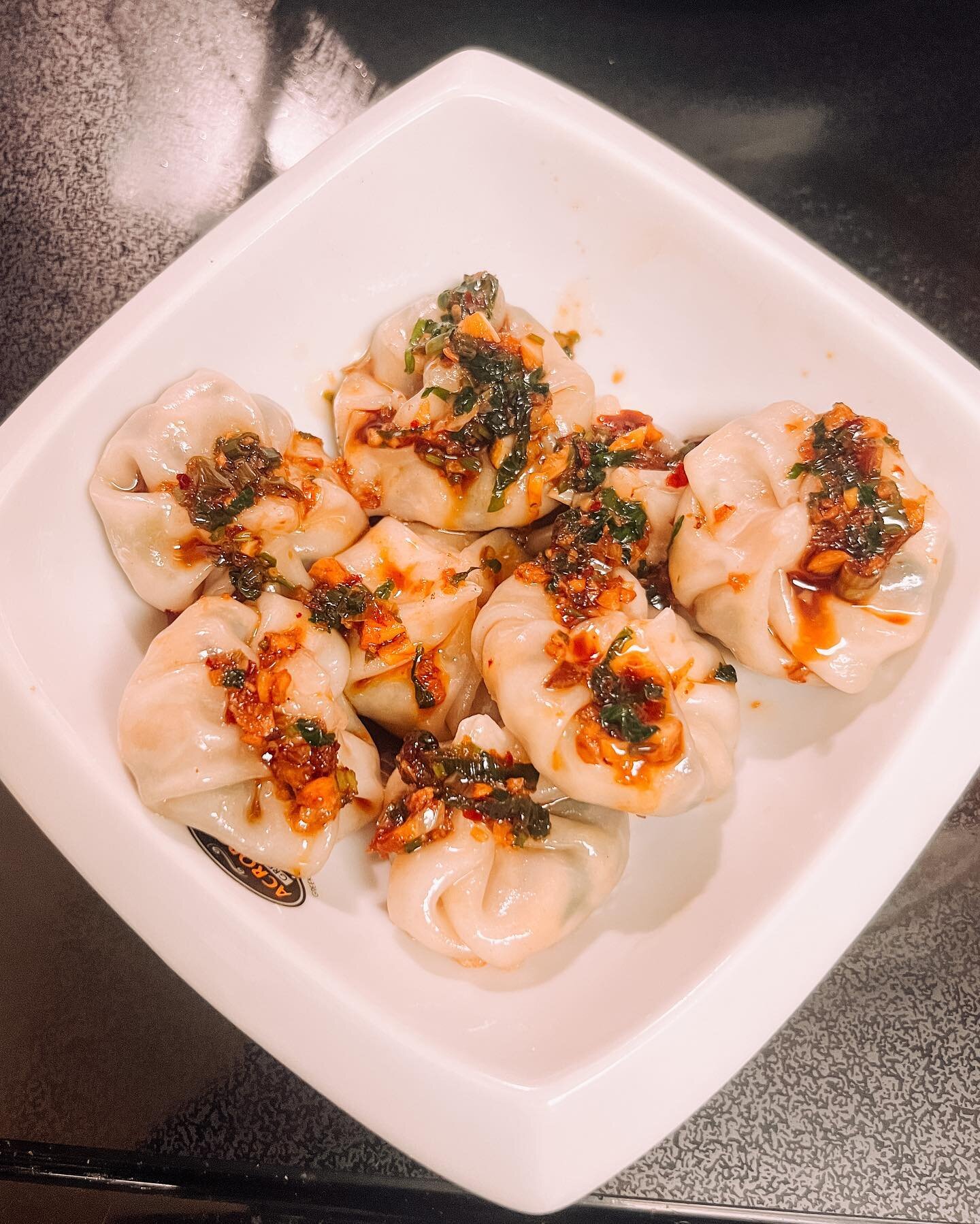 Westshore Fresh Market had the biggest fresh shiitake mushrooms I&rsquo;ve ever seen, and so, they were brought home and dumplings were made. 🥟 The wrappers are filled with diced shiitake saut&eacute;ed with garlic, ginger, green onions and cilantro