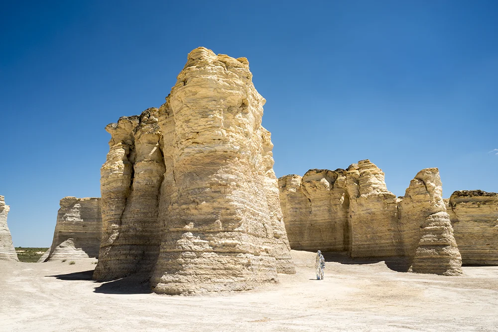 Oscillator in Monument Rocks National Natural Landmark (2015)