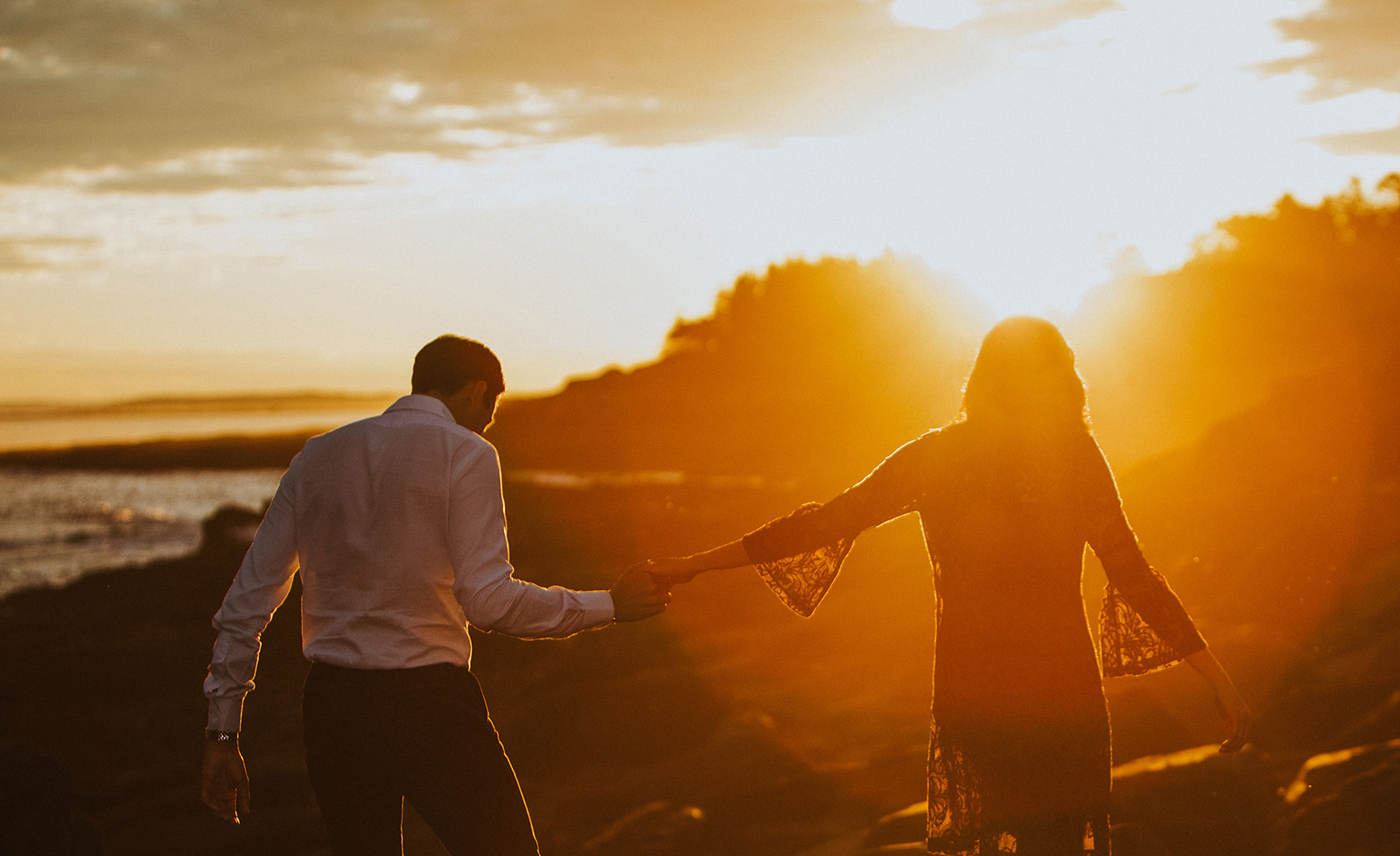Sunset engagement photos