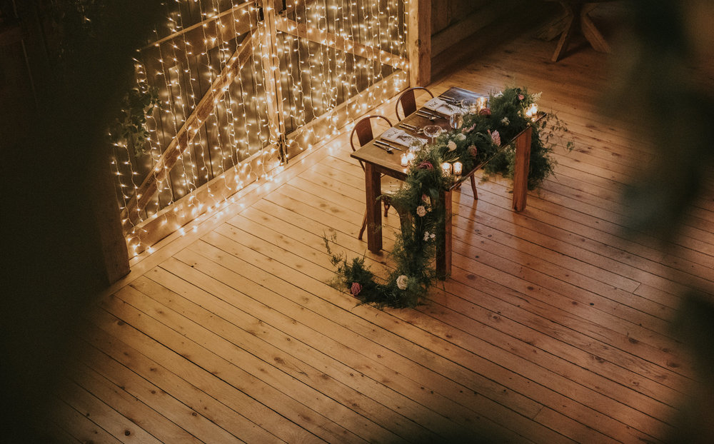  The head table at a barn wedding 