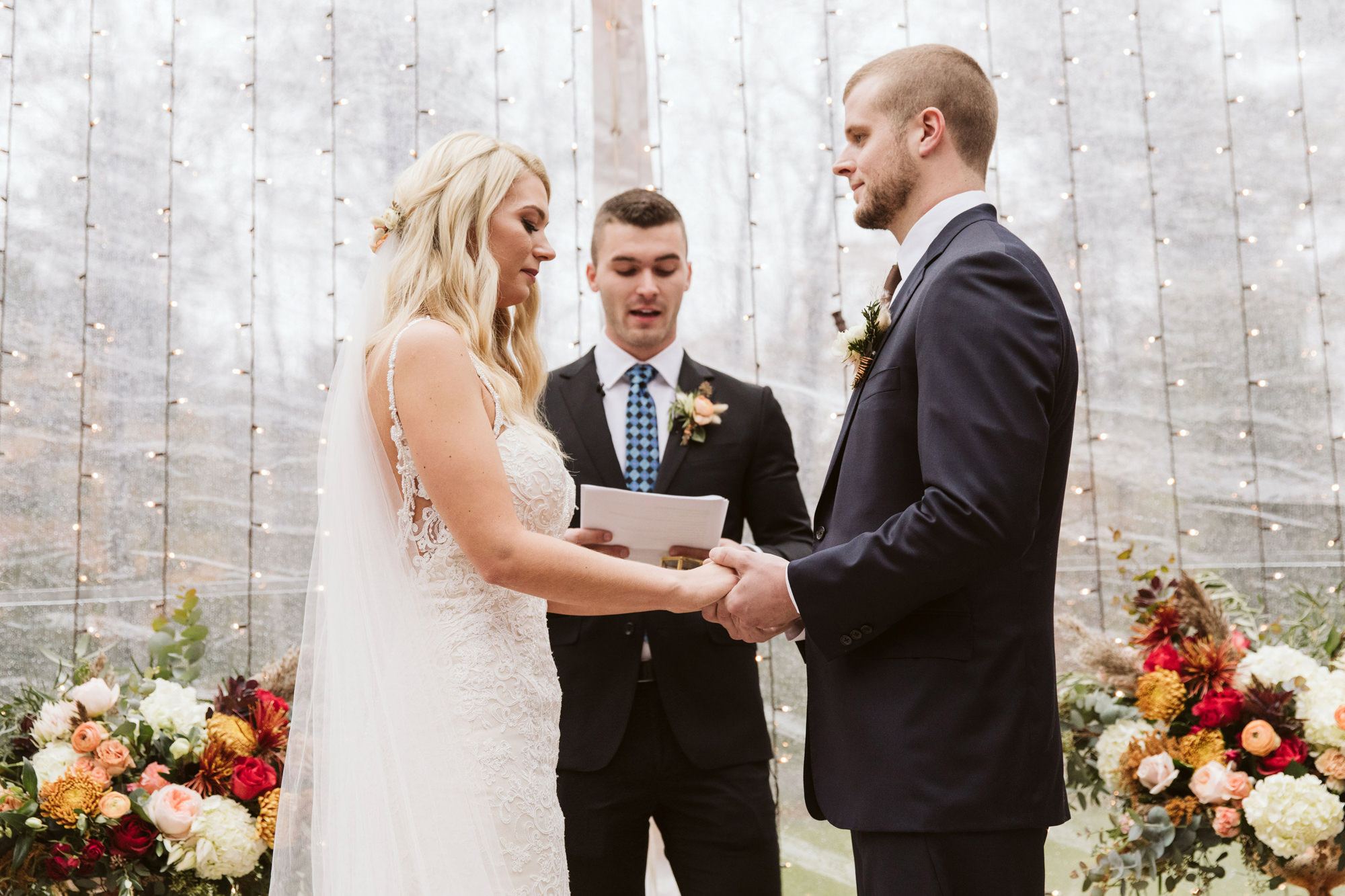 hidden_pond_wedding_ceremony_maine_01.jpg