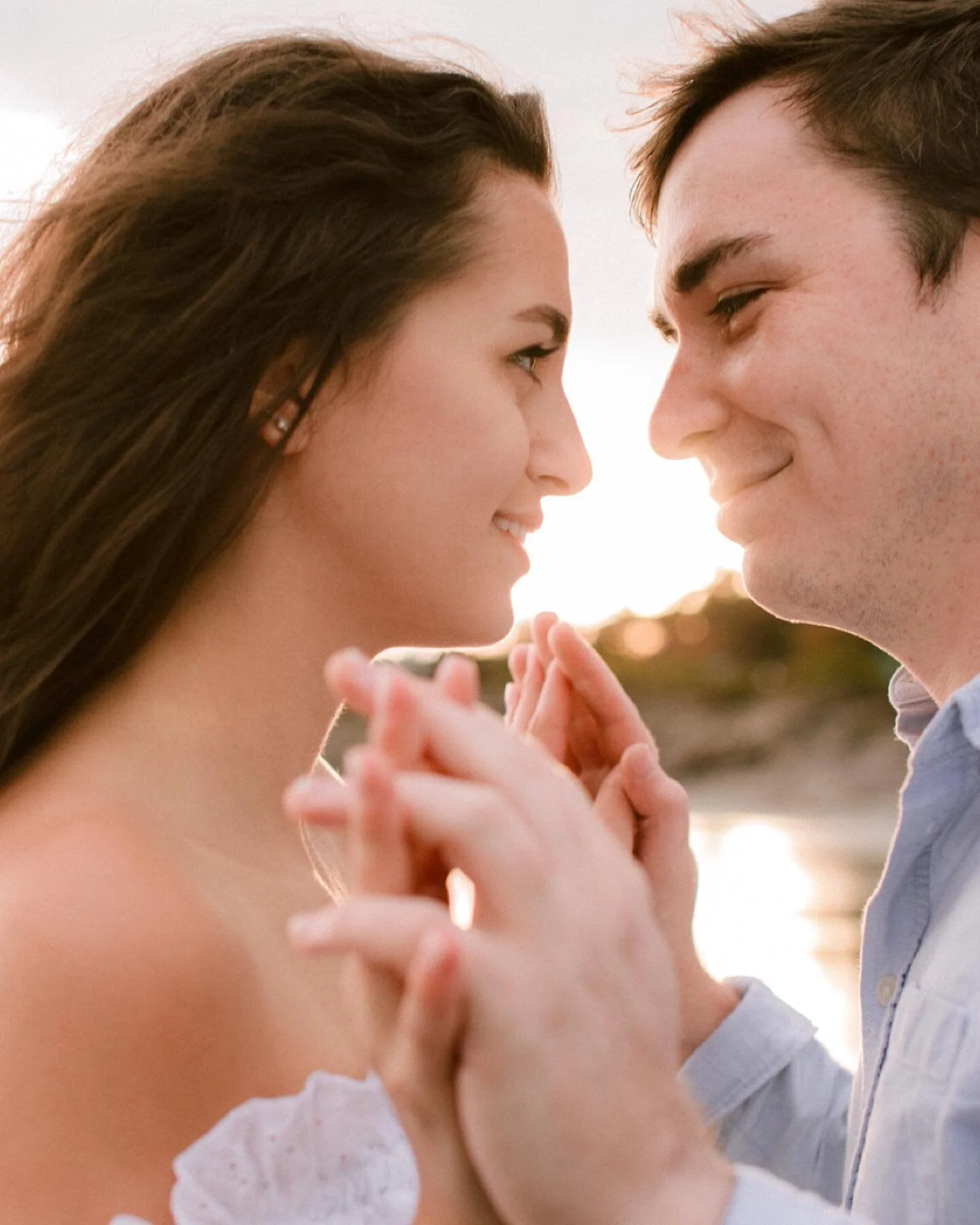 Happy 2024! ✨ Hope you all had a wonderful and restful holiday and happy to see lots of engagements! 🥰 We are looking forward to a fresh year and new possibilities, new clients to work with, new work to create! Get in touch if you're looking for a w