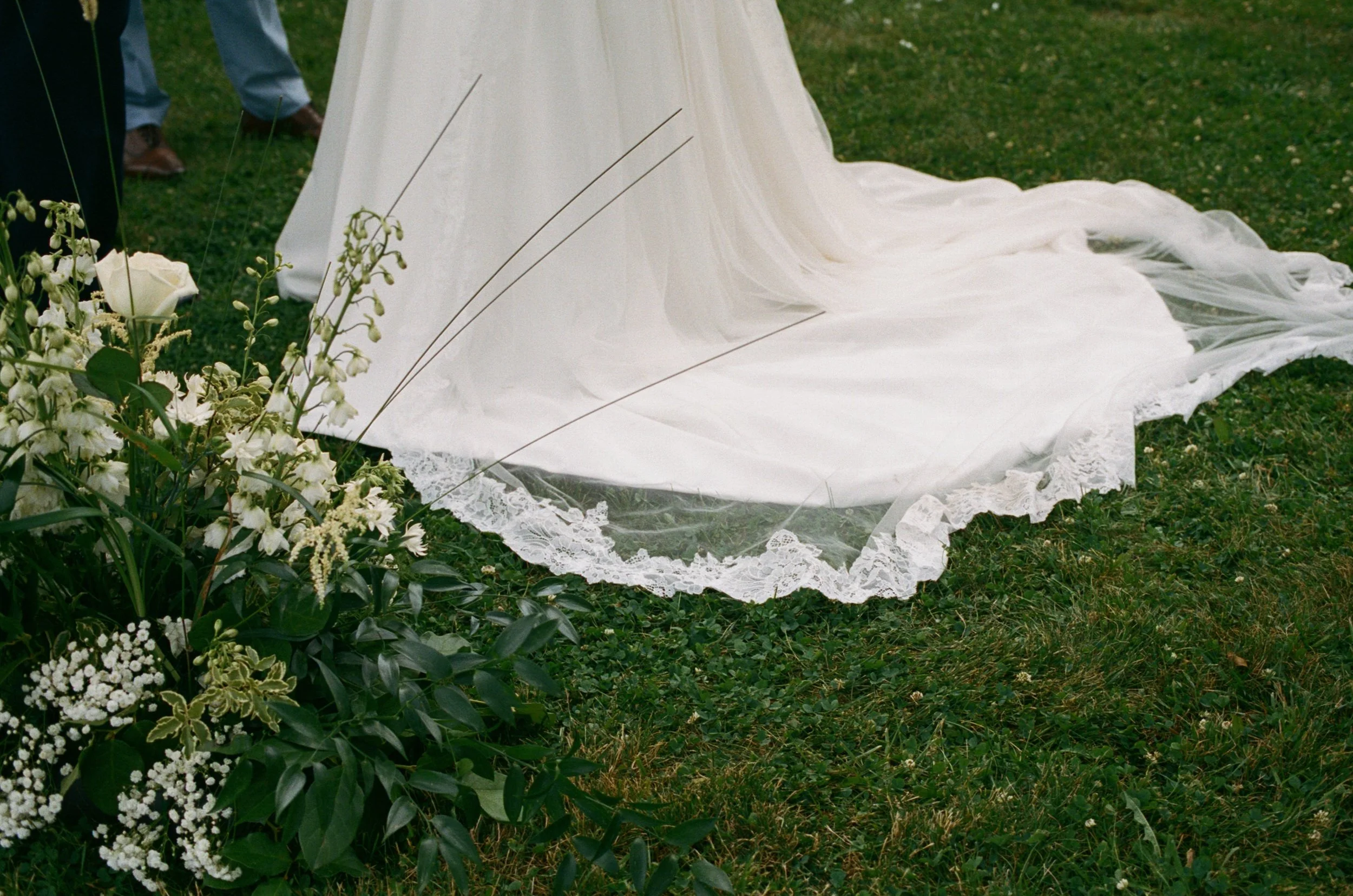 maine-film-photographer-coastal-wedding-12.jpg