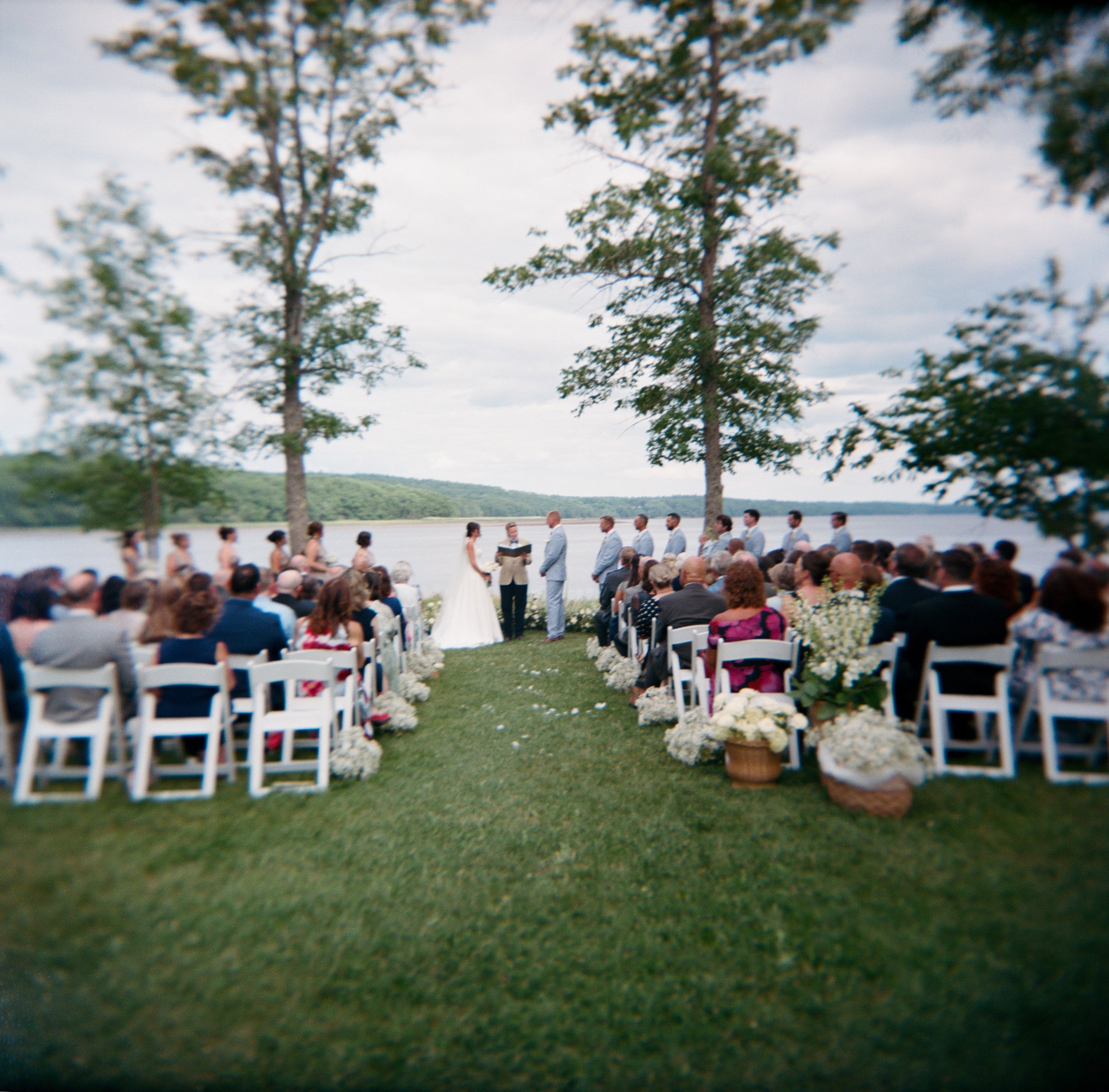 maine-film-photographer-coastal-wedding-16.jpg