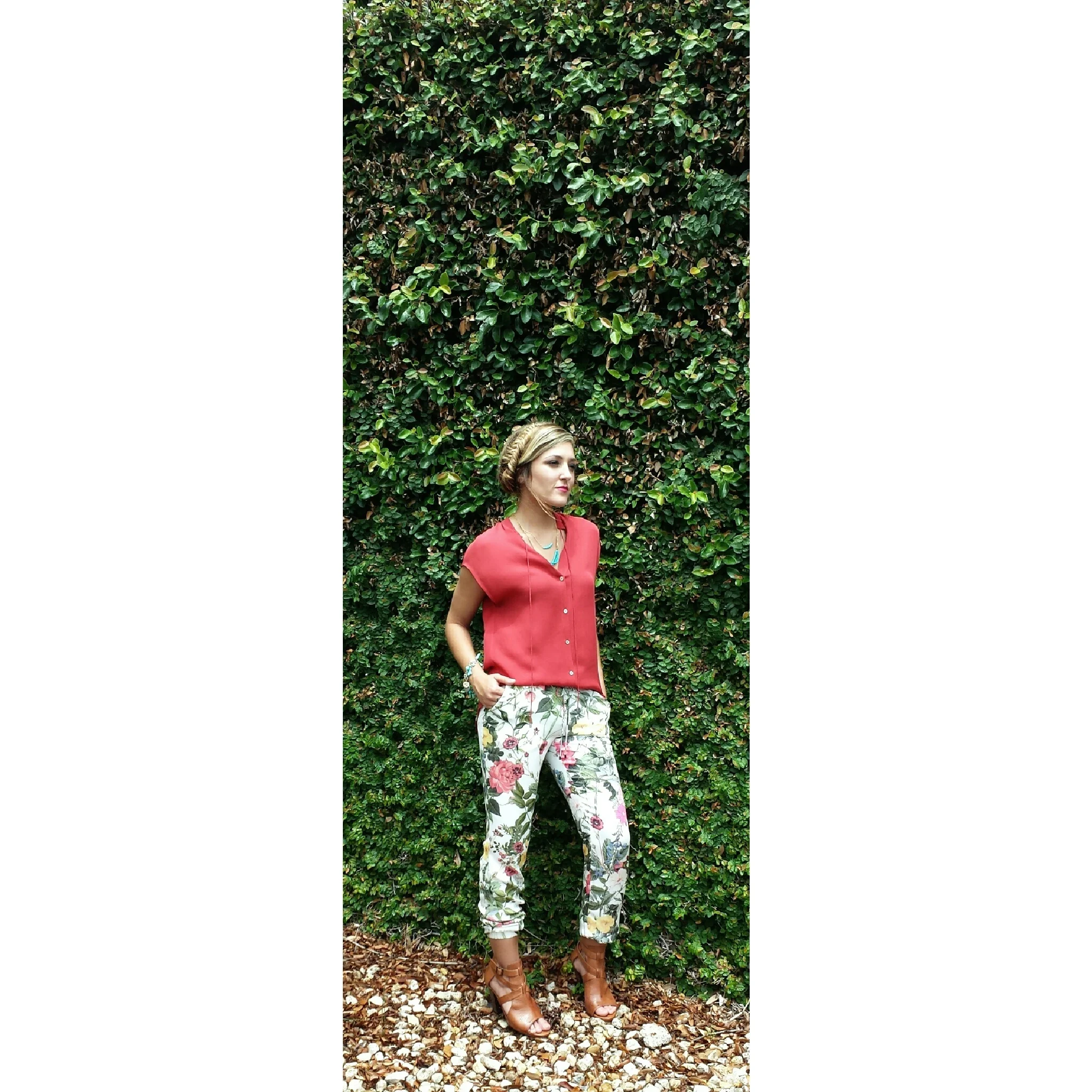 Top & Pants: Haute Hippie / Shoes: Steve Madden