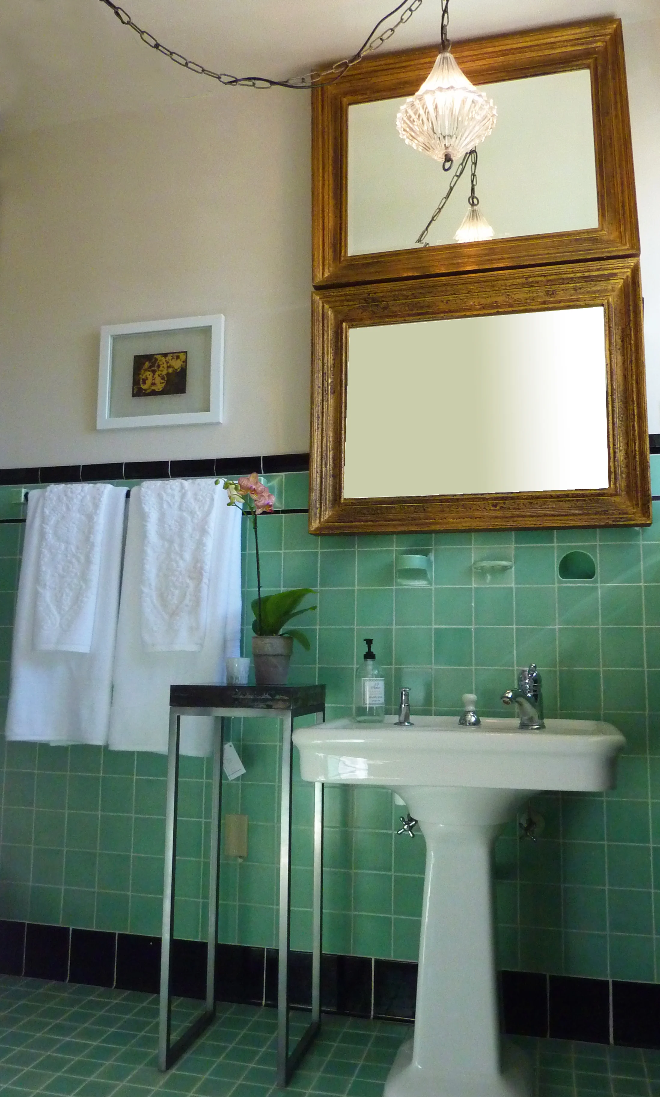 Deco Era Bathroom with a twist