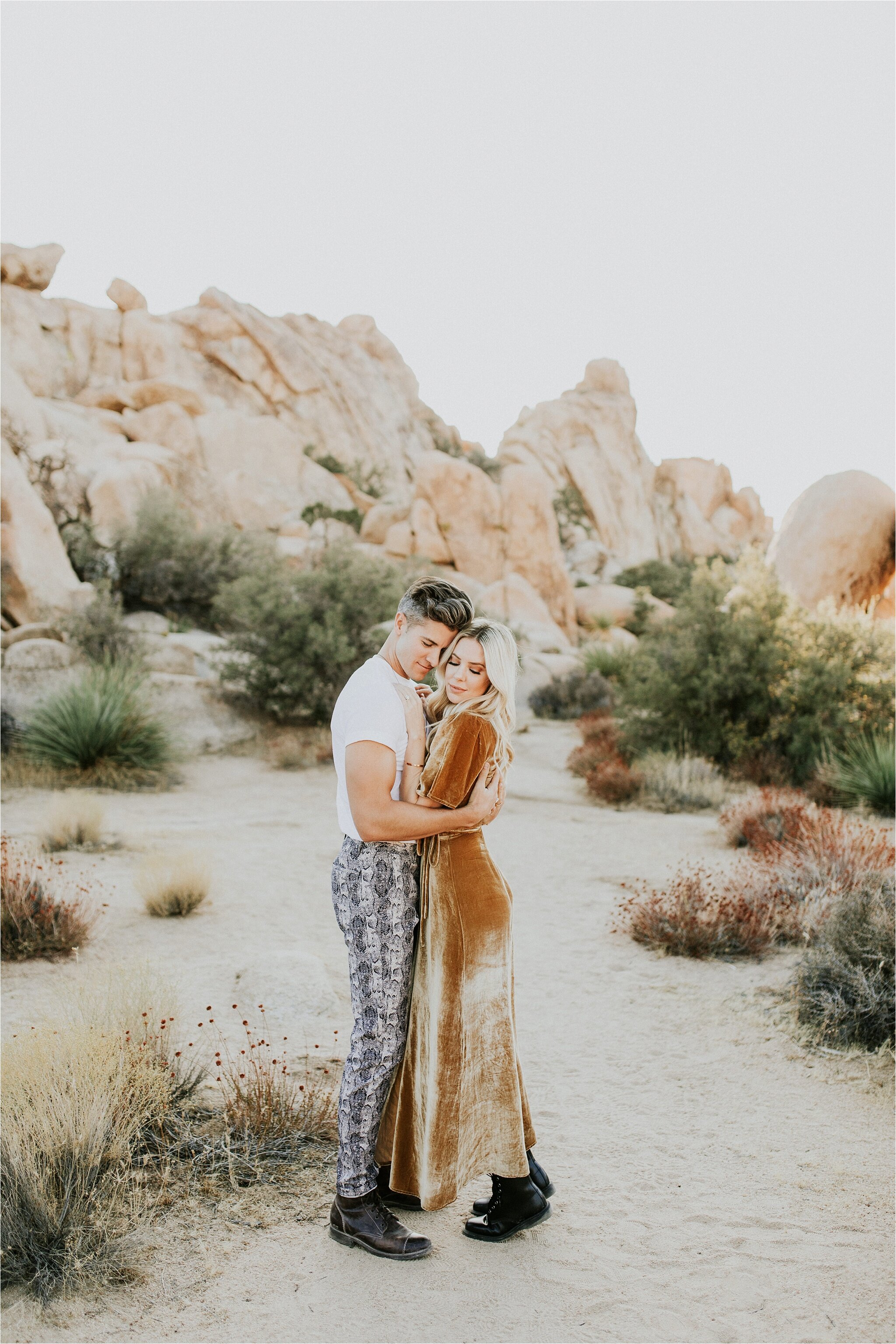 kandace_photography-joshua_tree_engagament_0008.jpg