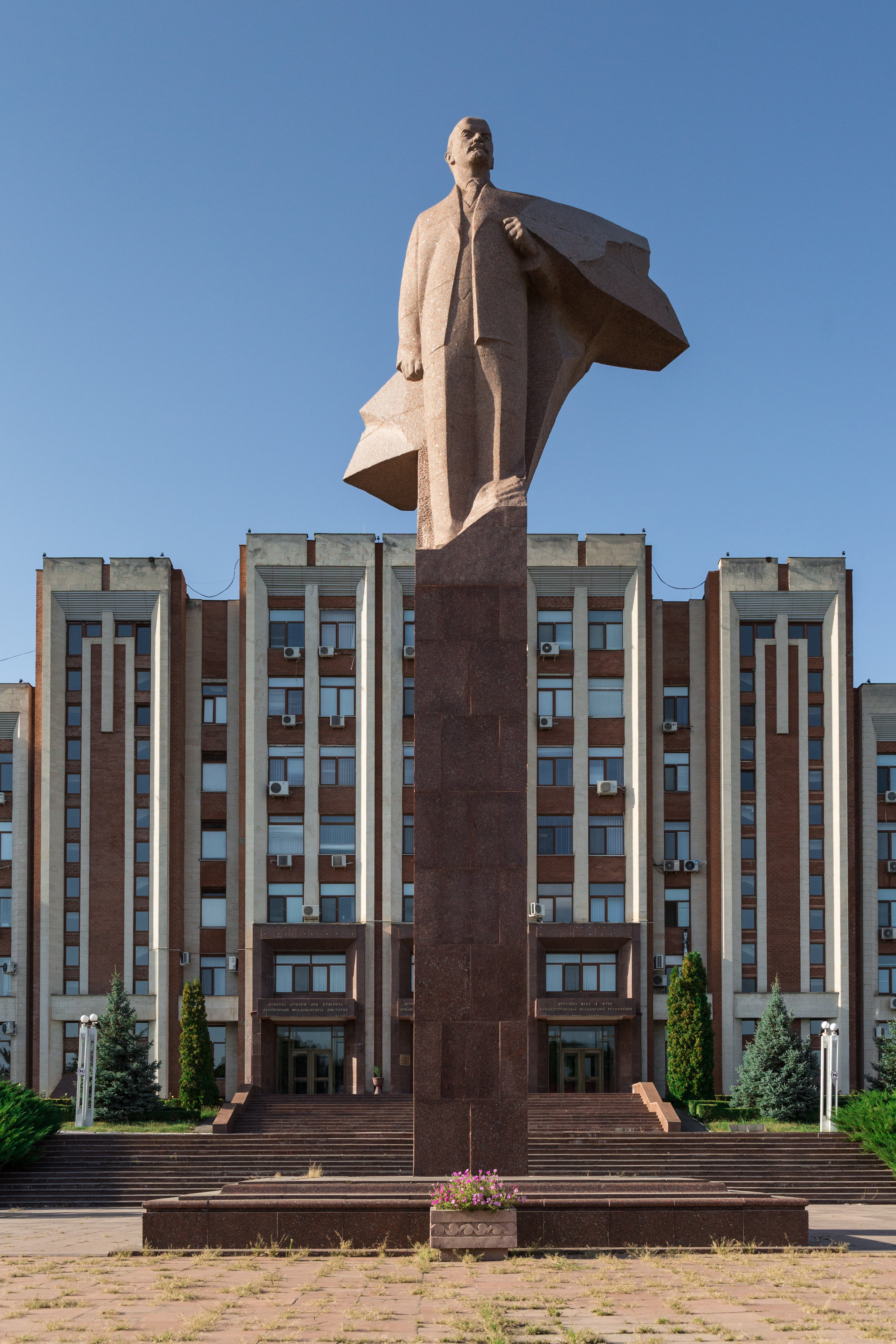 Tiraspol_Lenin2.jpg