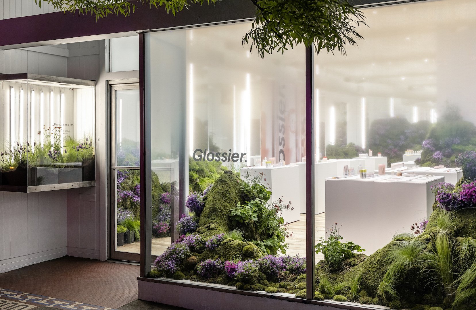 Glossier_Seattle-15_thumbnail.jpg