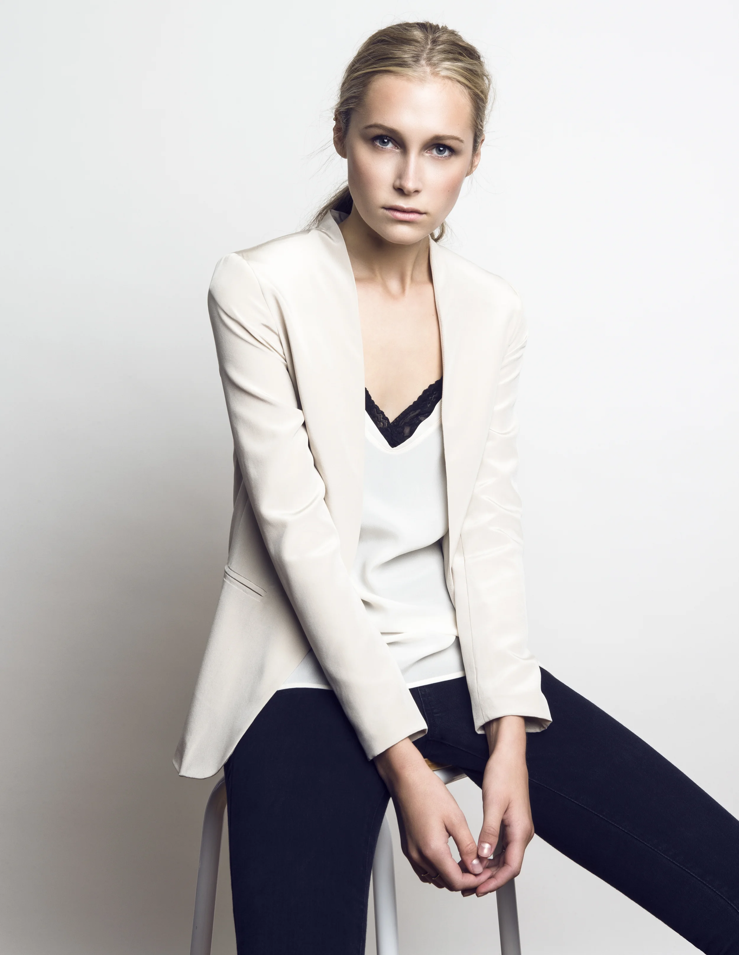Juliette Hogan SS15