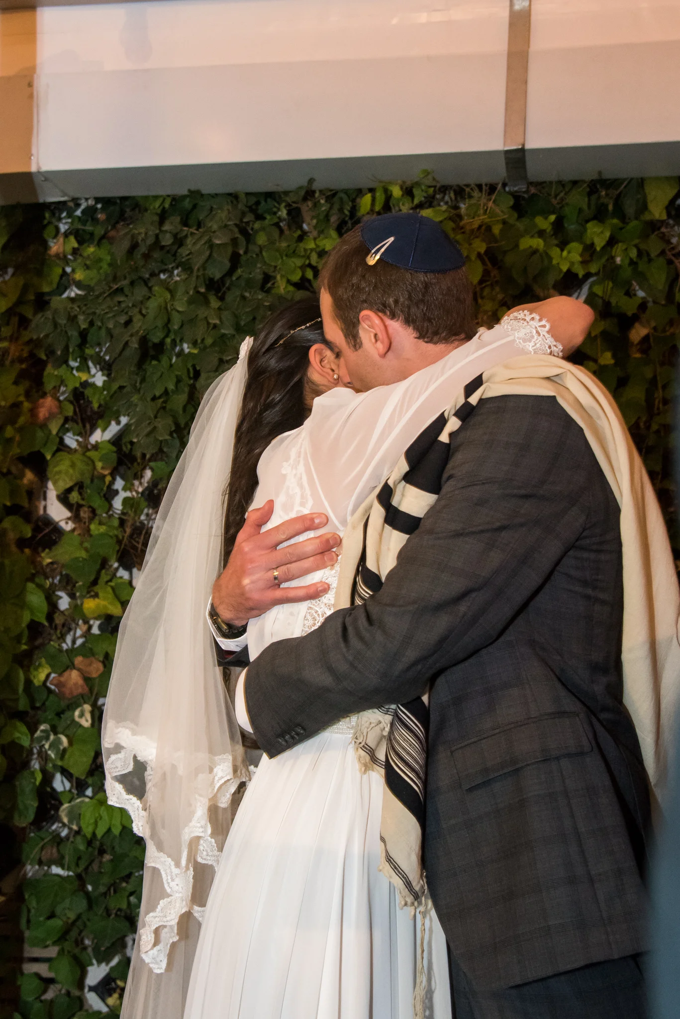 ISR281215Wedding Bar & Gurion 585.jpg