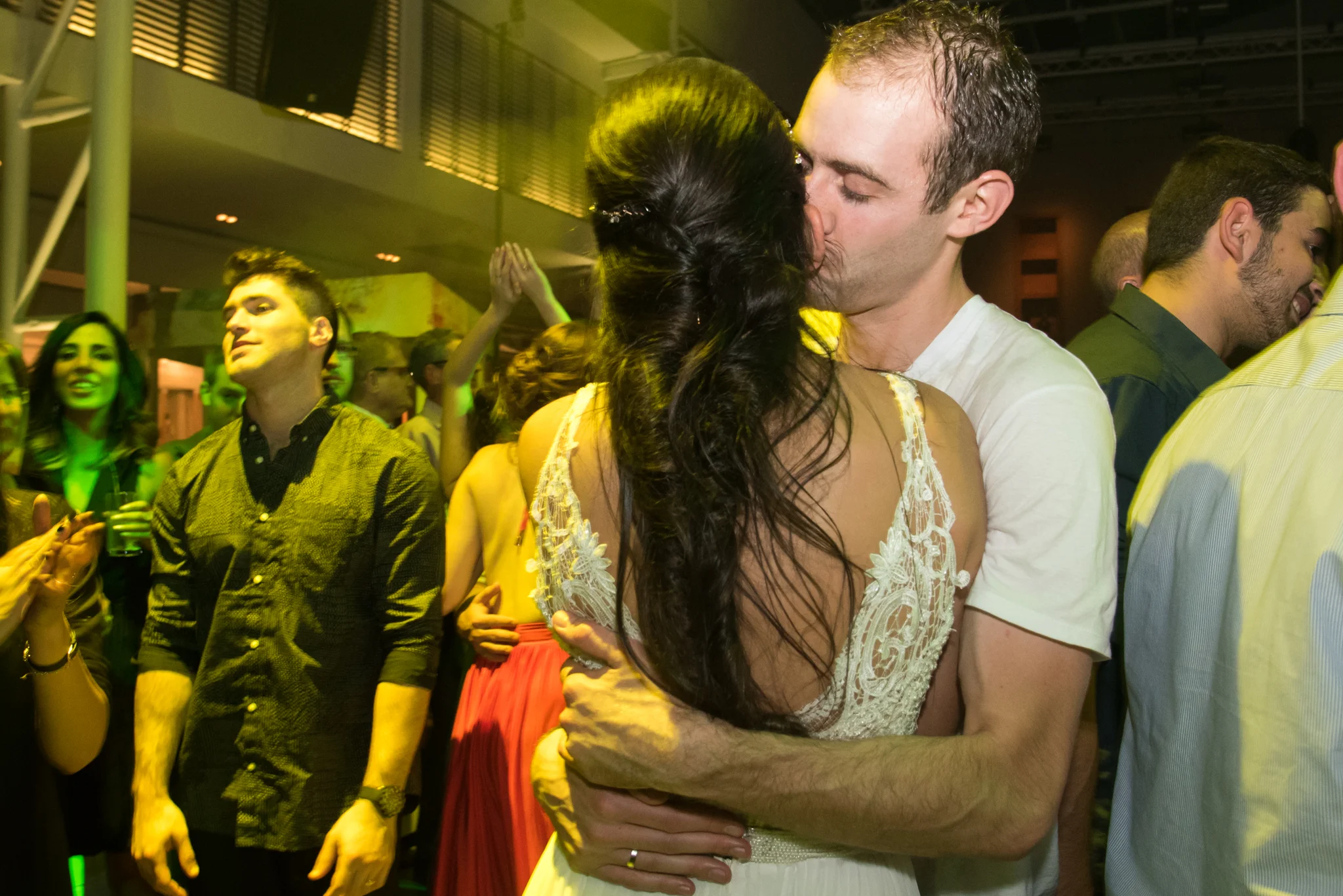 ISR281215Wedding Bar & Gurion 1333.jpg