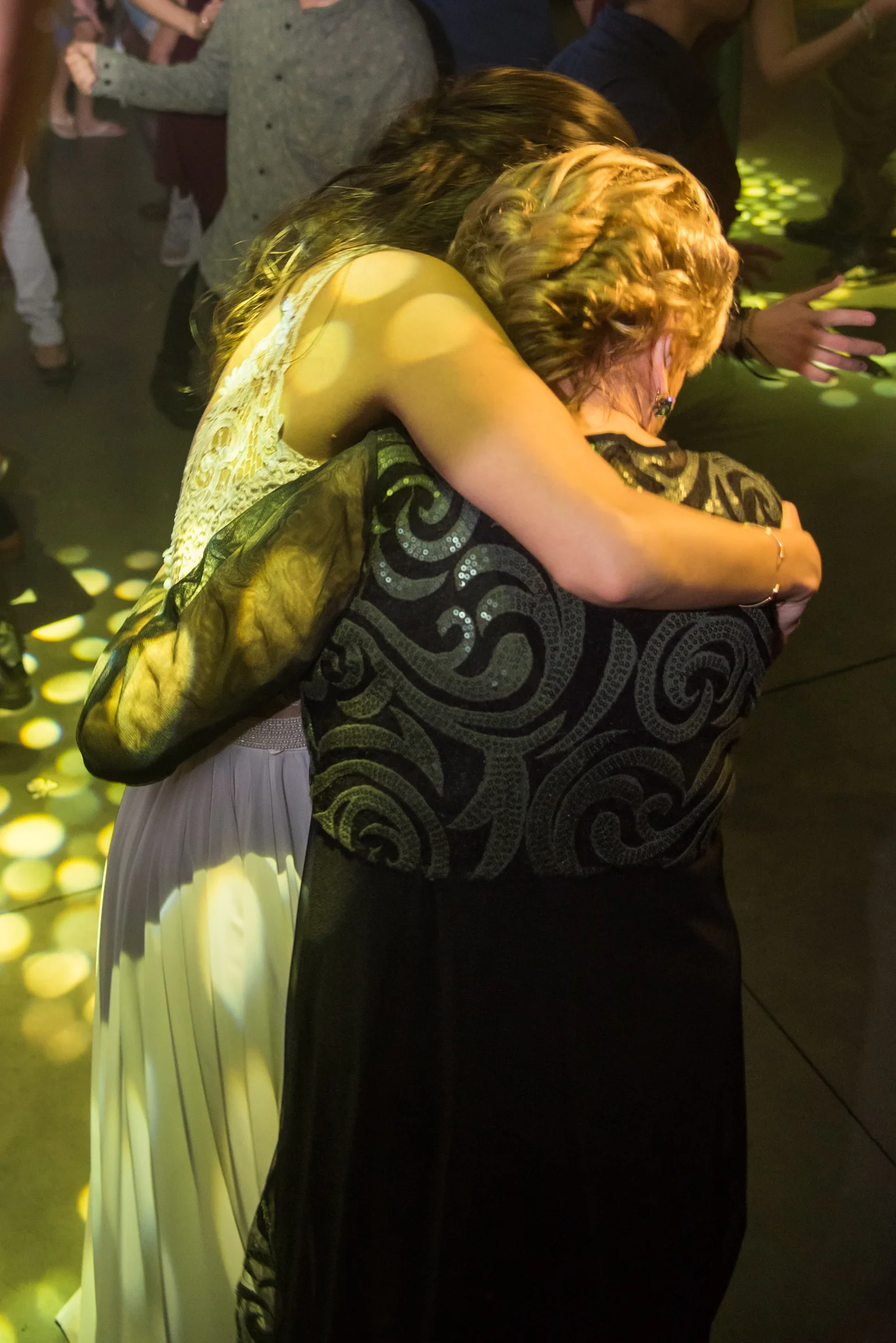 ISR291215Wedding Bar & Gurion 1733.jpg