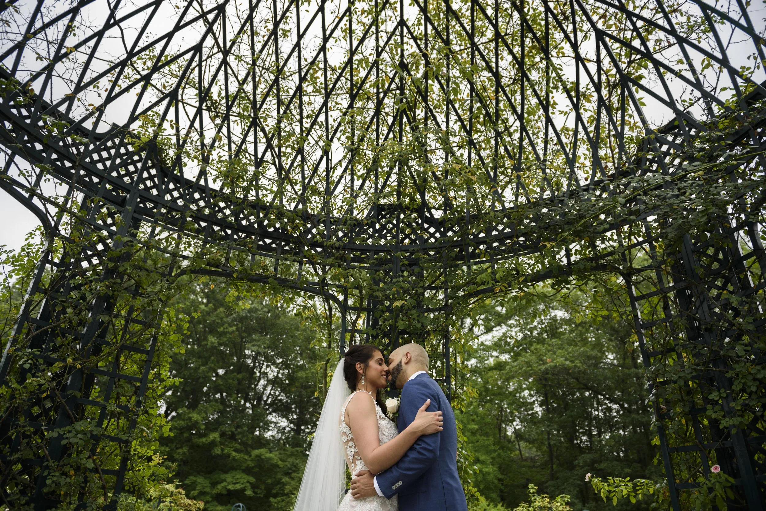 WeddingAllie&Ariel_by_RominaHendlin_044.jpg