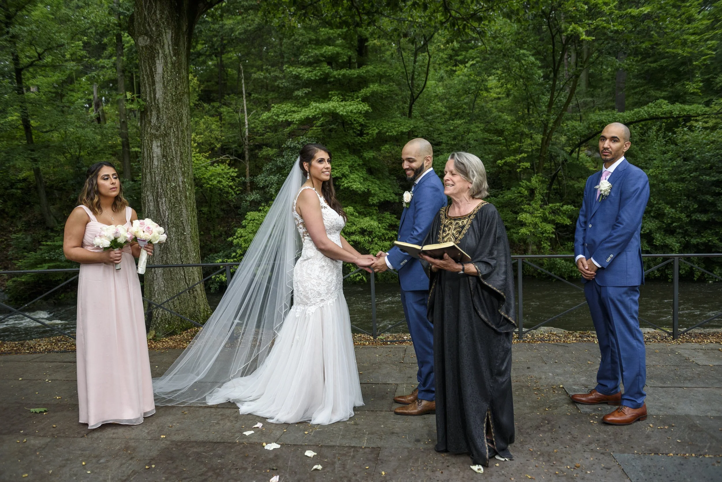 WeddingAllie&Ariel_by_RominaHendlin_066.jpg