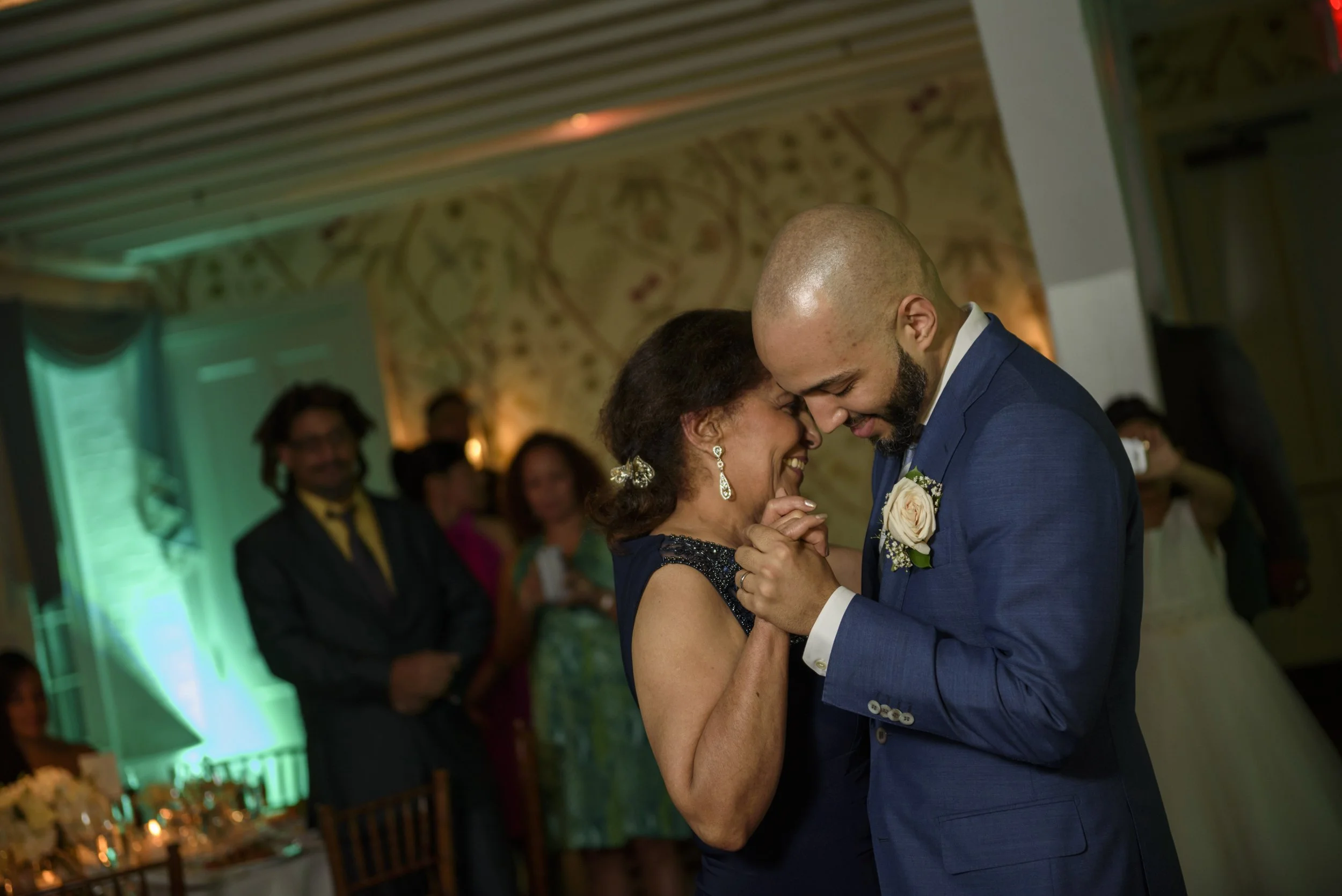 WeddingAllie&Ariel_by_RominaHendlin_096.jpg