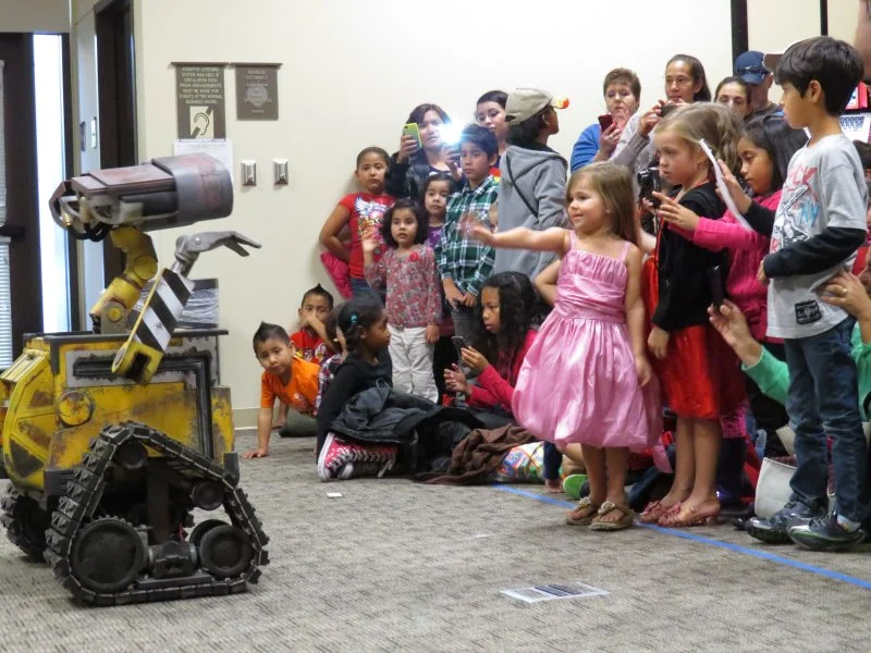 093: Meet the Real Life WALL-E