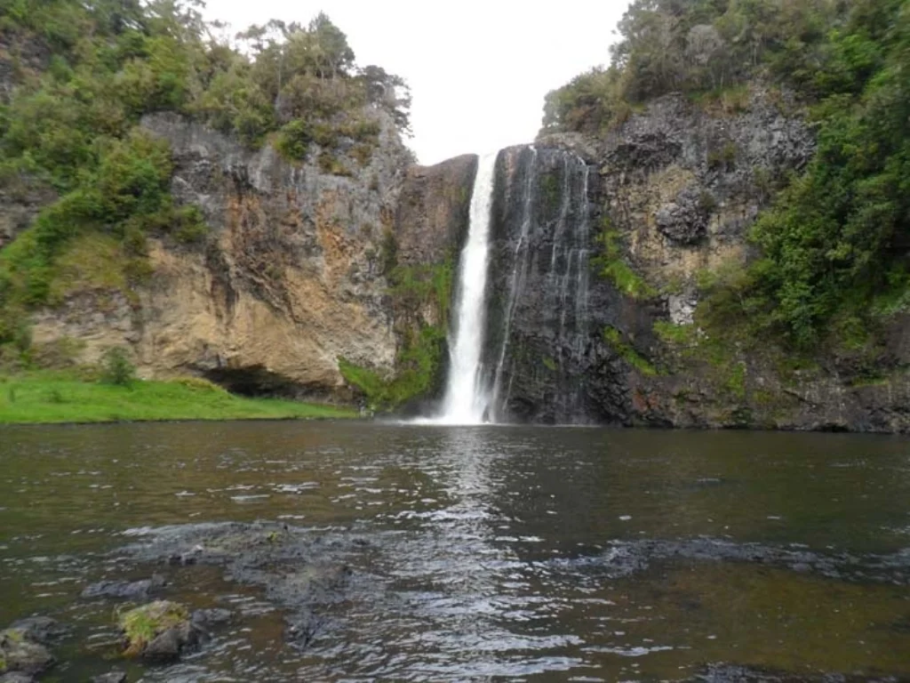 KiteKite Falls