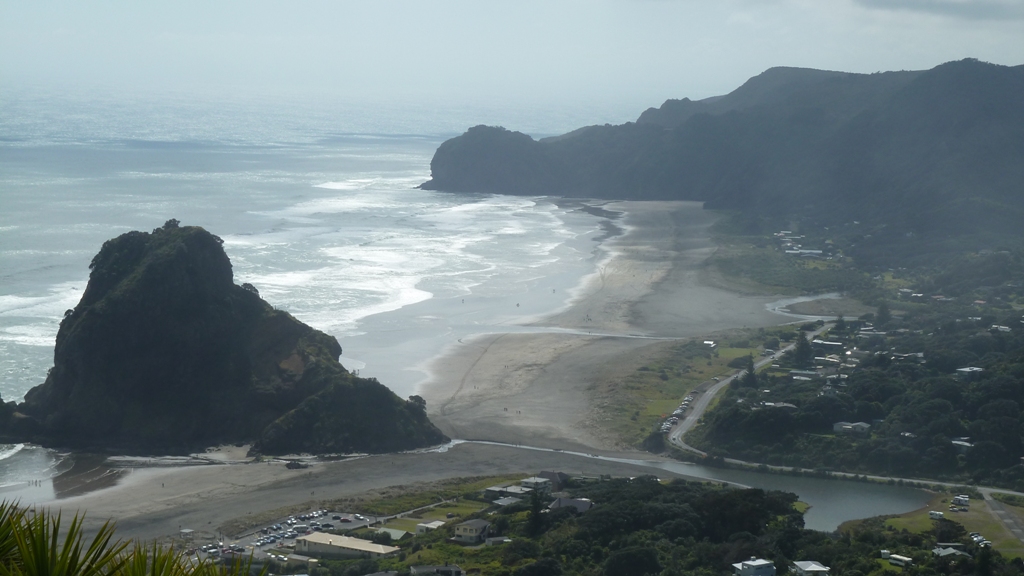 Piha Beach Lookout