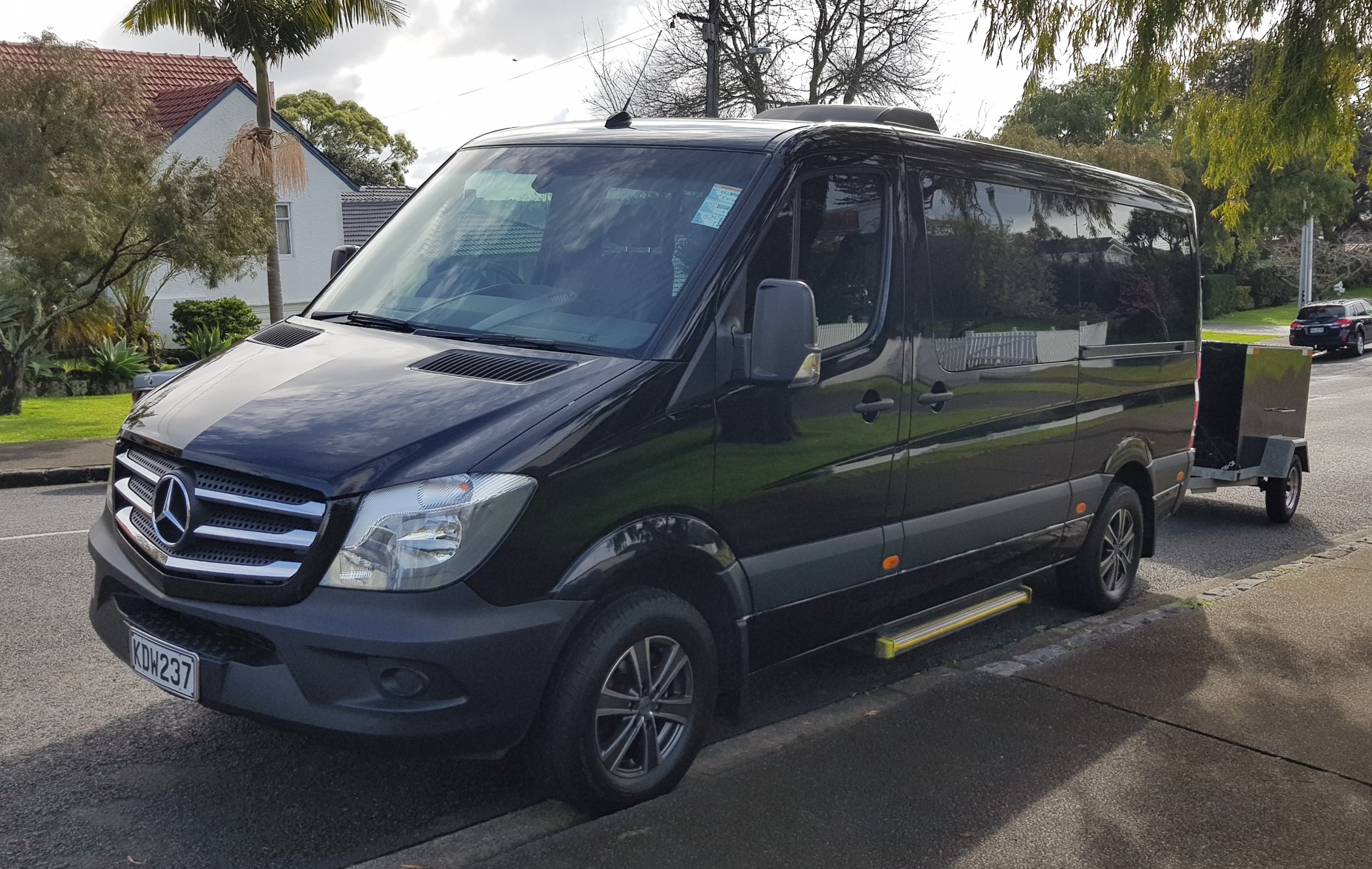 Mercedes Sprinter 11 Passenger Minivan