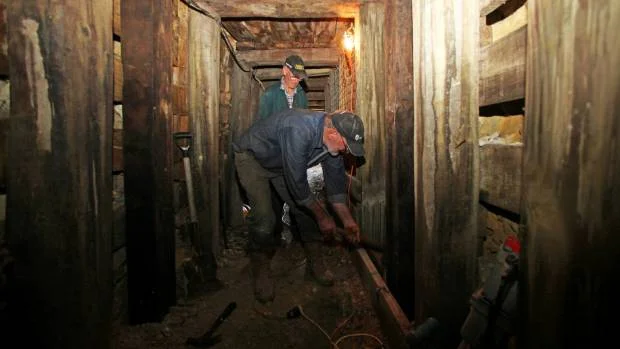 goldmine experience -tunnel.jpg