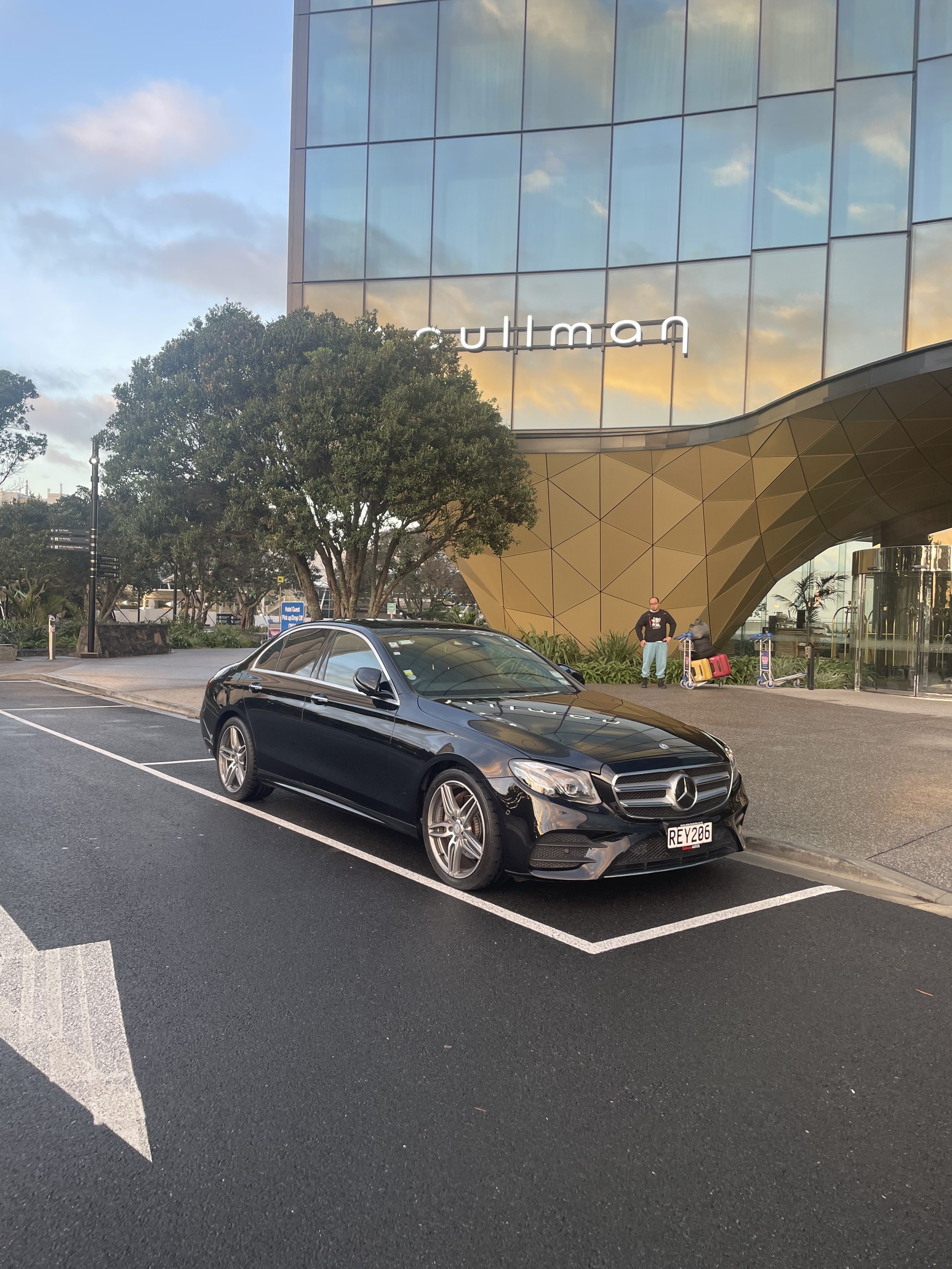 Mercedes E-Class (Copy)