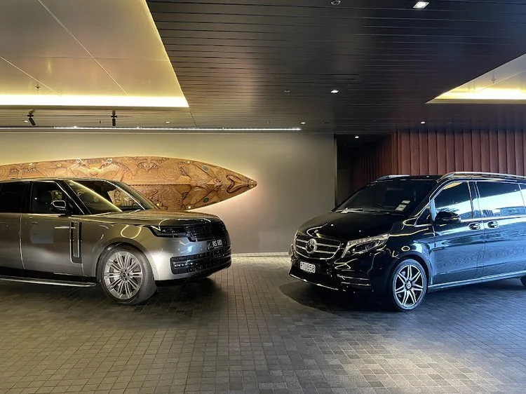 Range Rover Vouge & V Class