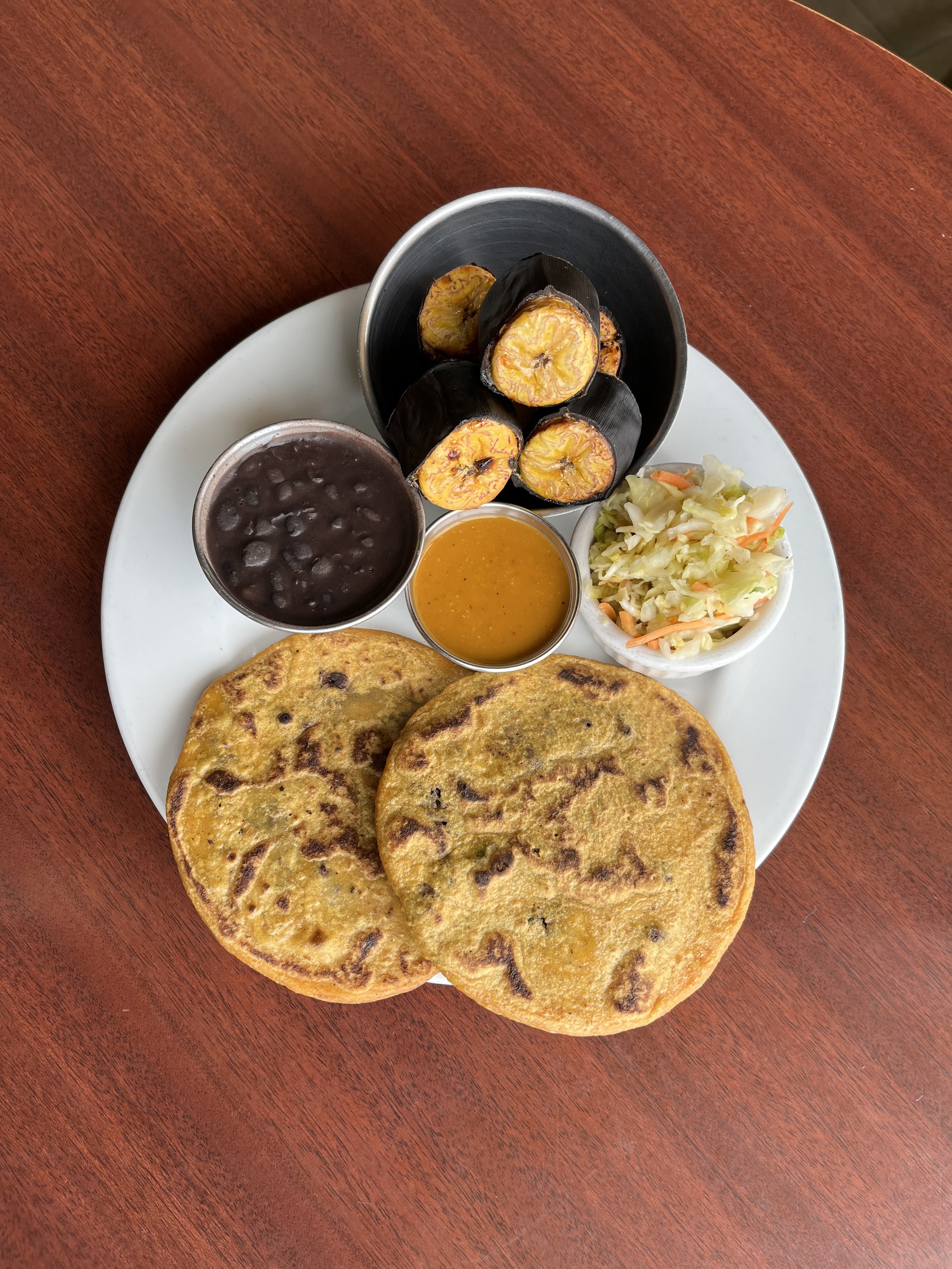 Pupusa Platter [2].jpg