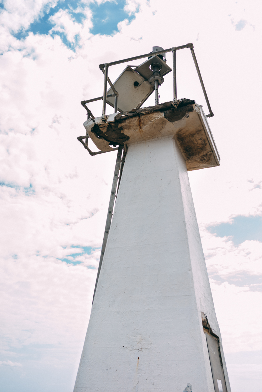 Light beacon.
