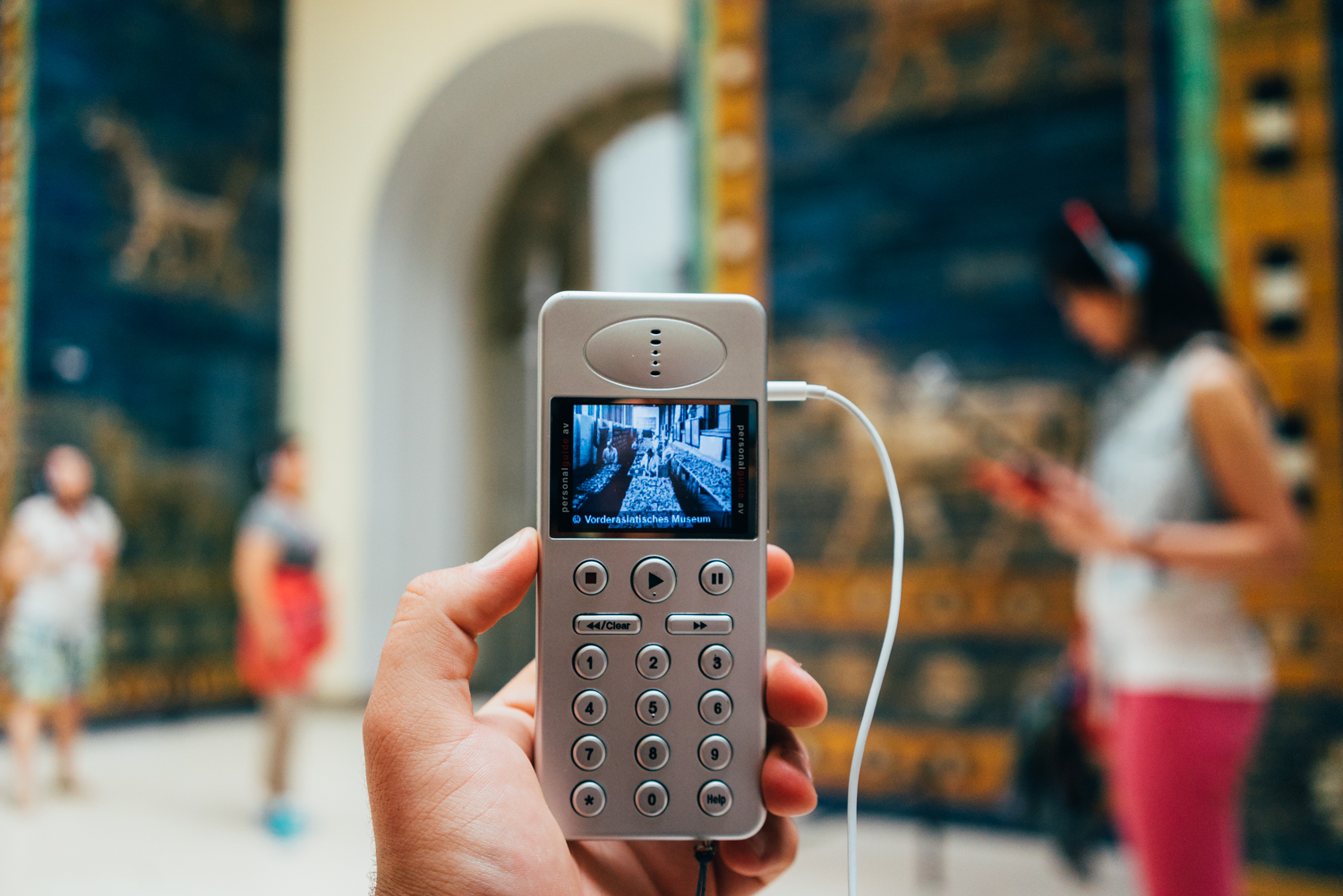 Audio guide with pictures.