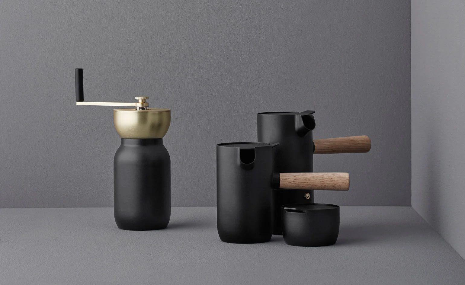 STELTON x SOMETHING DESIGN – Collar Coffee Set