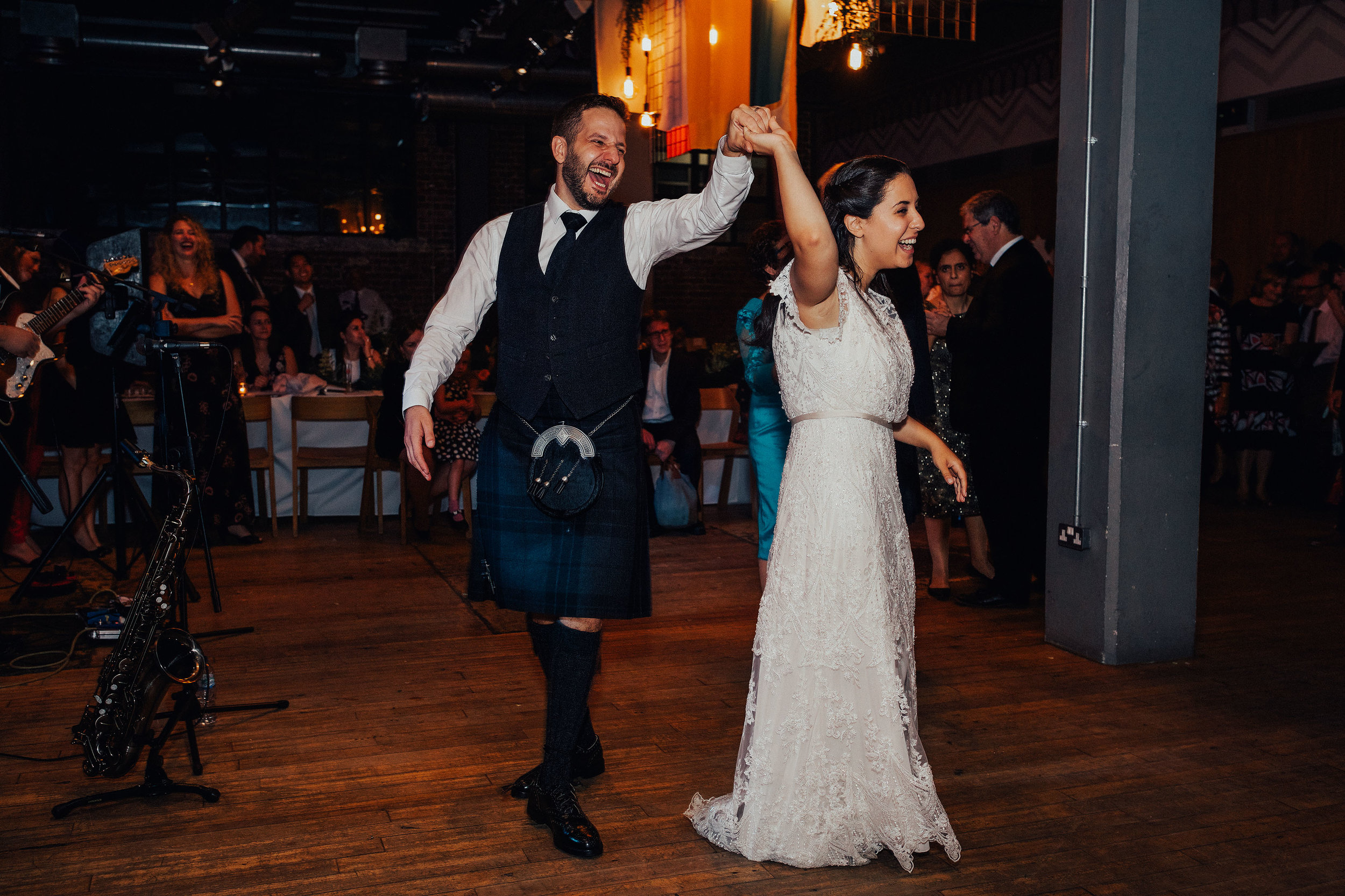 ALTERNATIVE_JEWISH_WEDDING_WEST_ON_THE_GREEN_GLASGOW_165.jpg