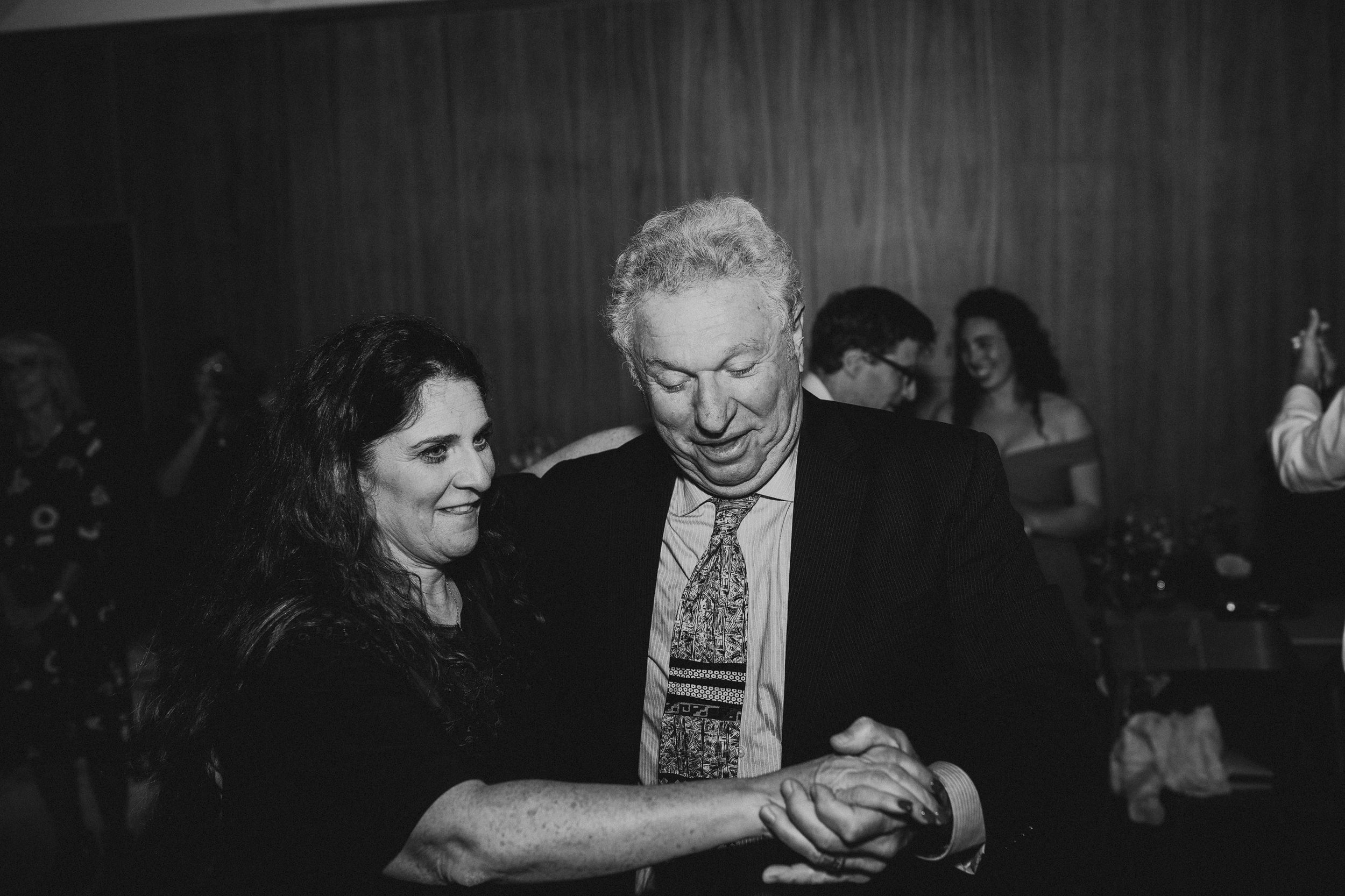ALTERNATIVE_JEWISH_WEDDING_WEST_ON_THE_GREEN_GLASGOW_175.jpg