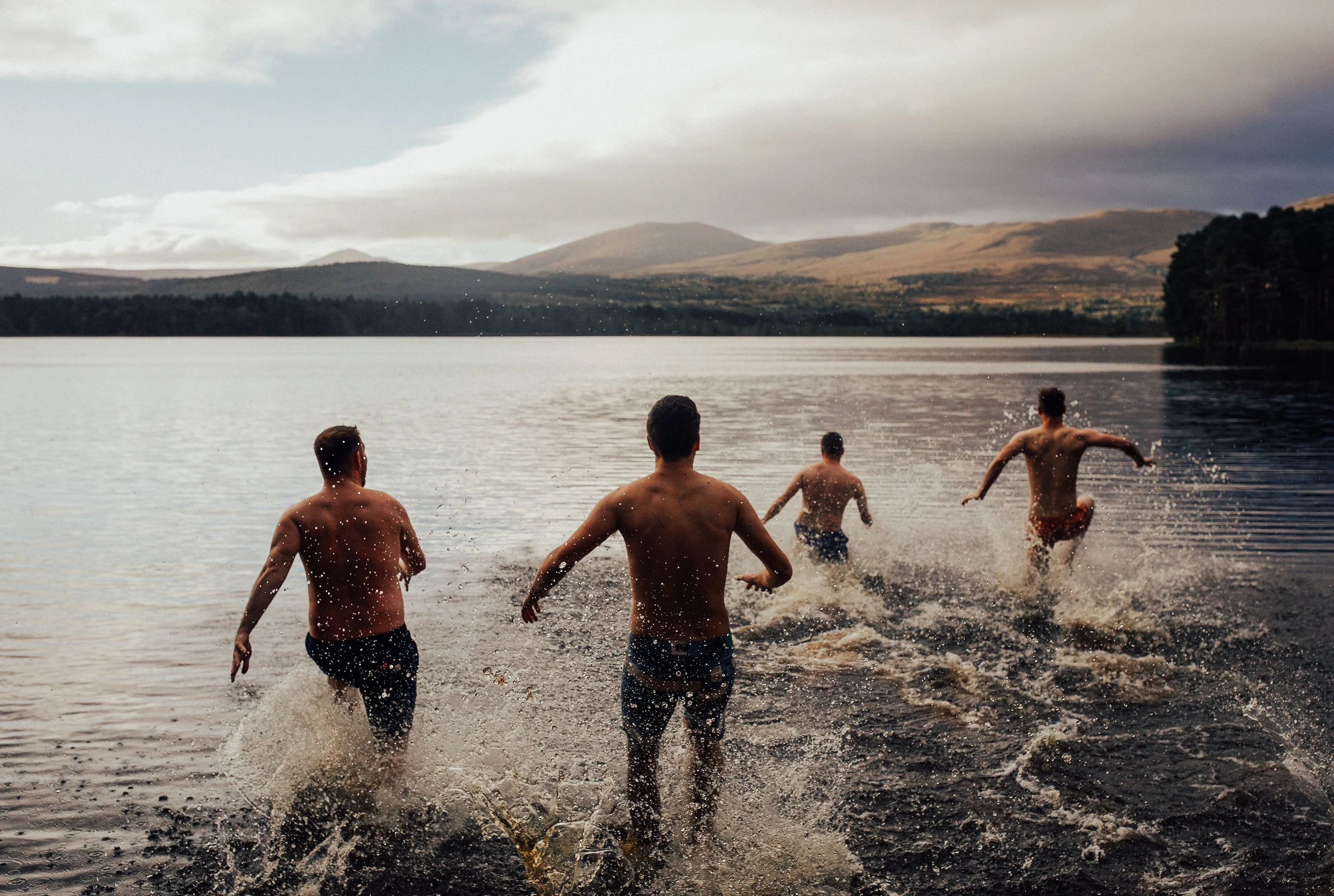 LOCH_GARTEN_DIY_WEDDING_PJ_PHILLIPS_PHOTOGRAPHY_6.jpg
